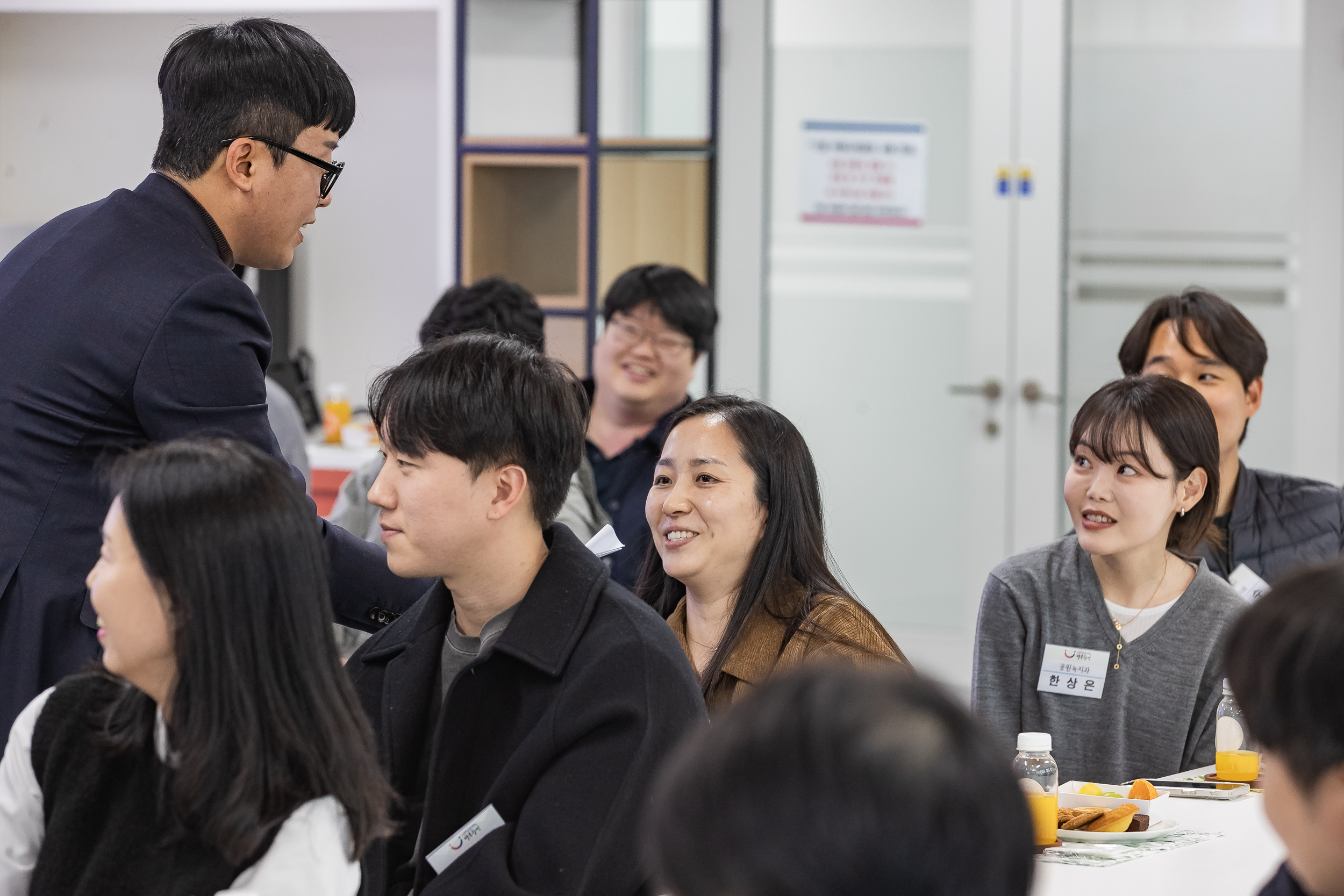 20251127-2025년 하반기 친절 직원 격려 간담회 20251127-17592_L_130139.jpg