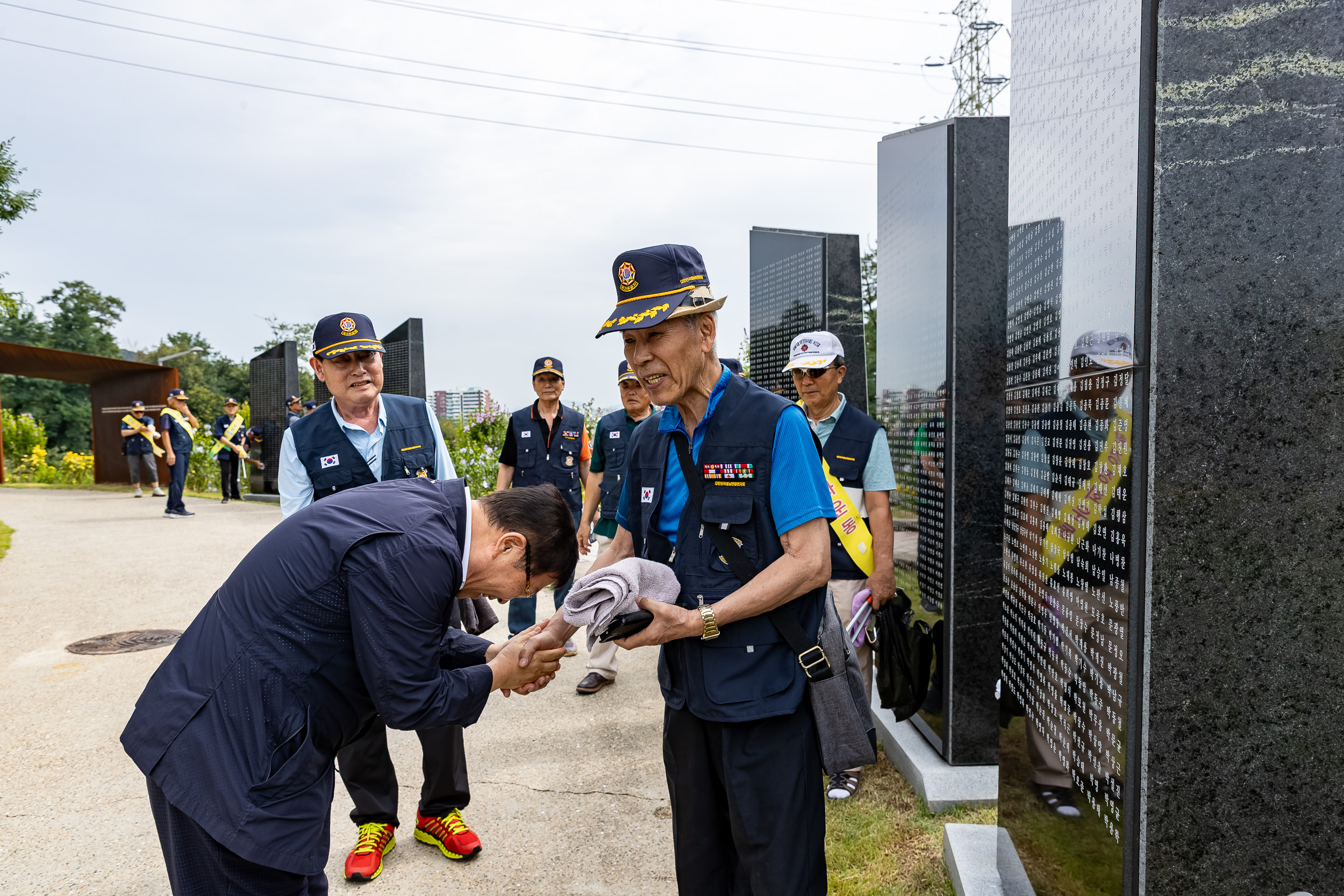 20250909-보훈단체 지회장 무궁화정원 방문 20250909-20714_G_171525.jpg