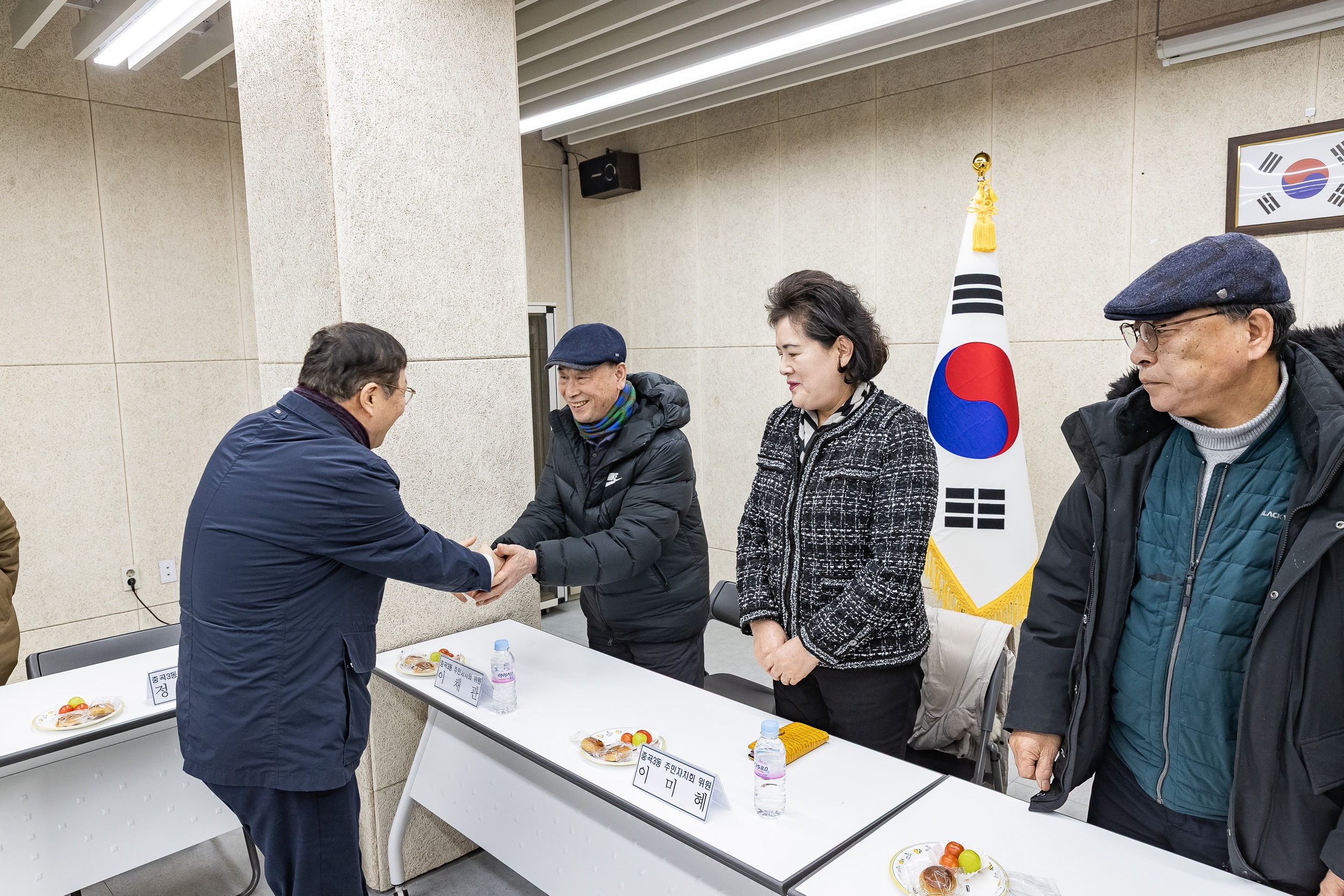 20260204-중곡3동 주민자치회 위원 위촉장 수여식 20260204-11359_L_181530.jpg