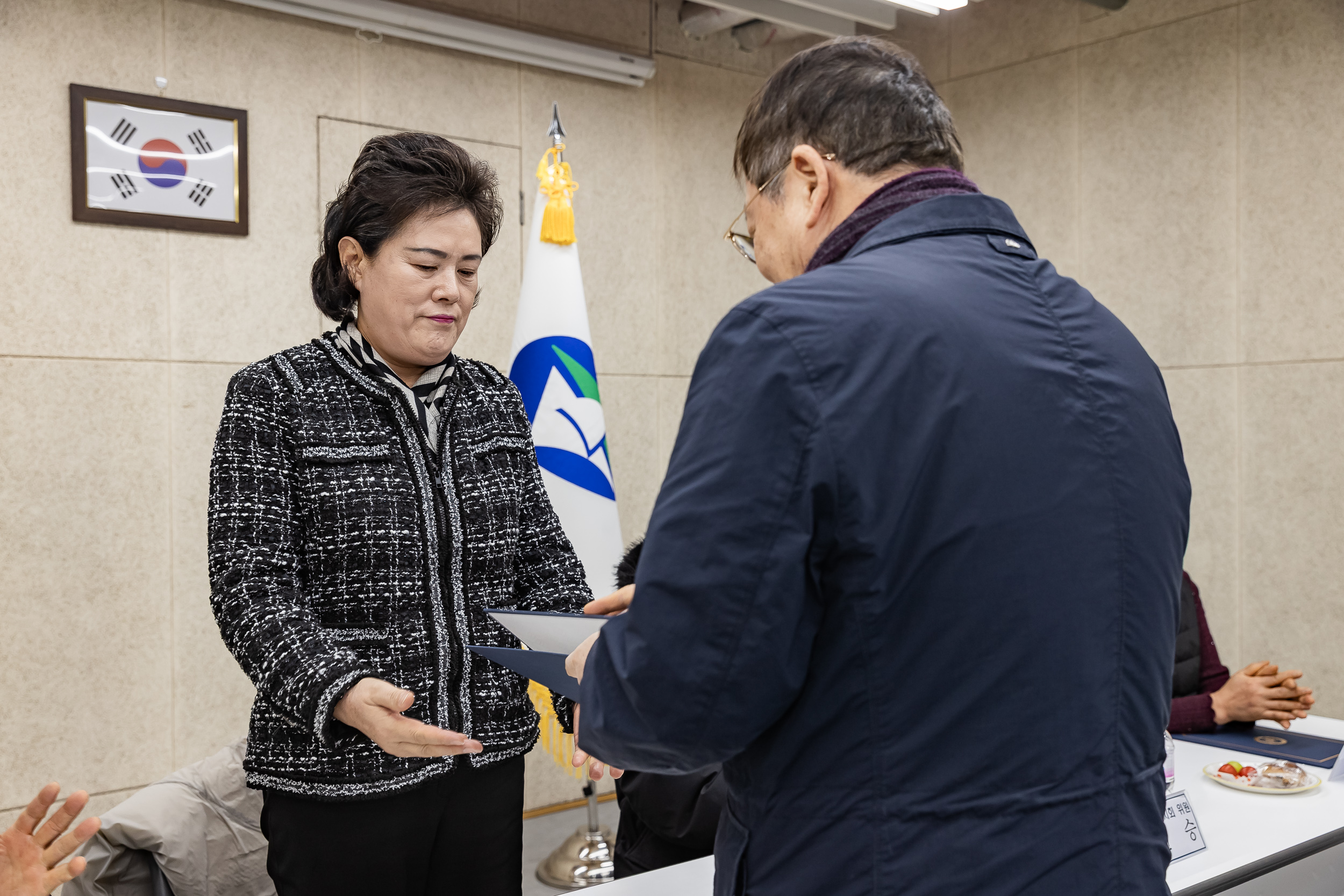 20260204-중곡3동 주민자치회 위원 위촉장 수여식 20260204-11509_L_181531.jpg