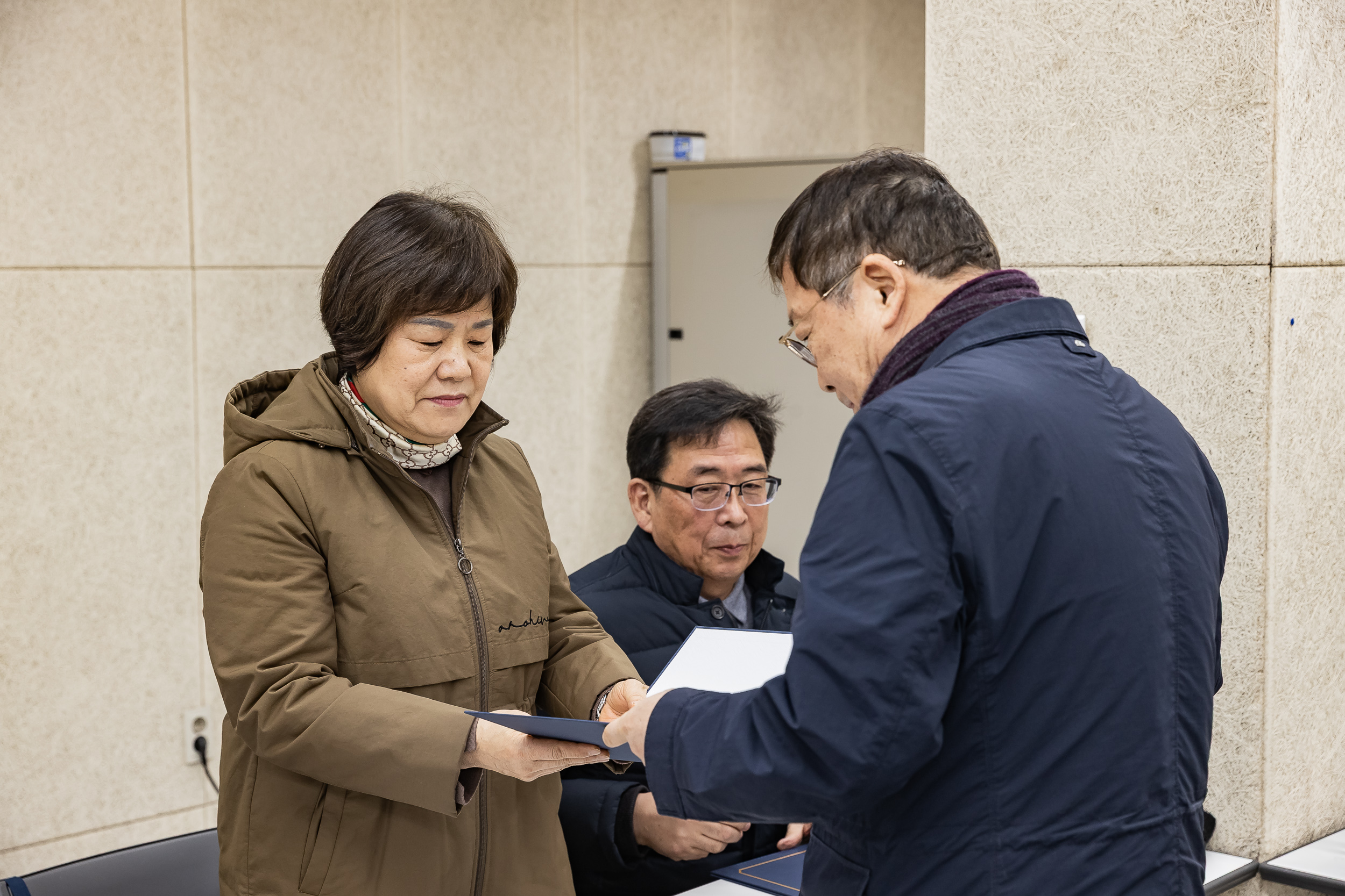 20260204-중곡3동 주민자치회 위원 위촉장 수여식 20260204-11544_L_181532.jpg