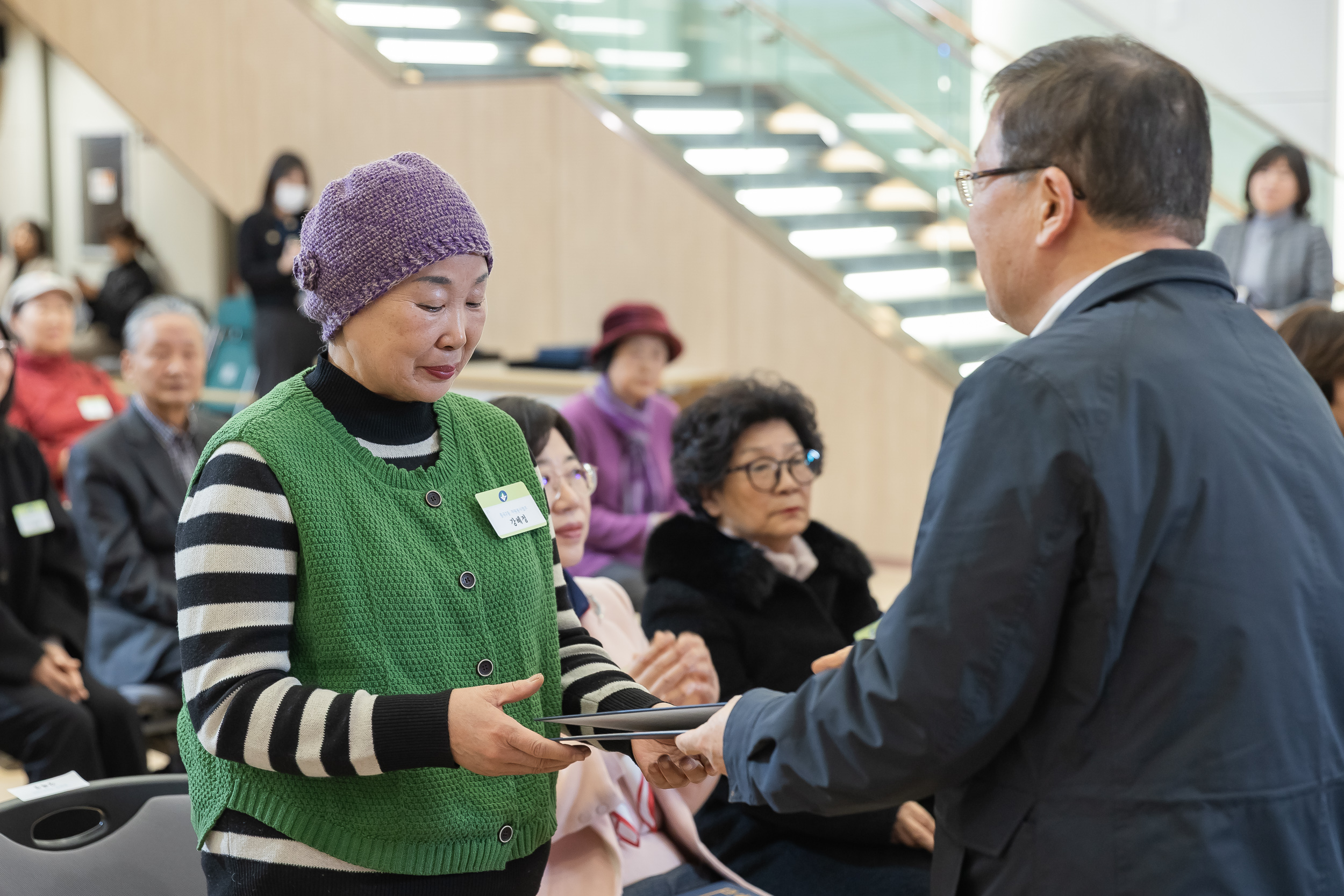 20251218-2025년 12월 정기 구민표창 수여식 20251218-39015_L_154328.jpg