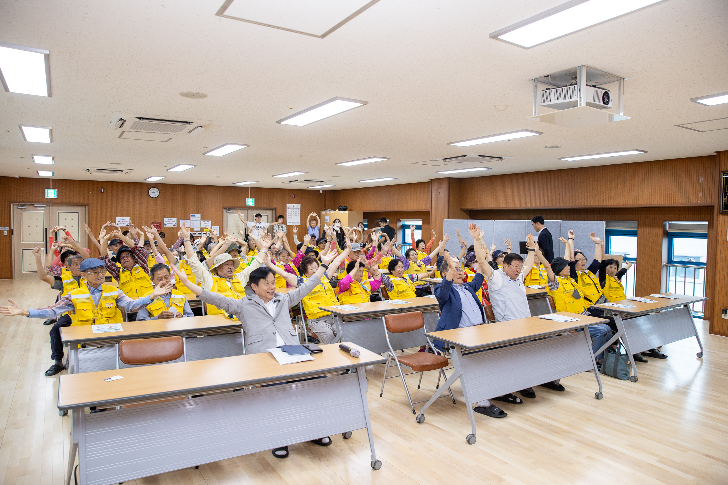 20250919-중곡4동 어르신일자리 안전보건교육 20250919-31820_L_184611.jpg