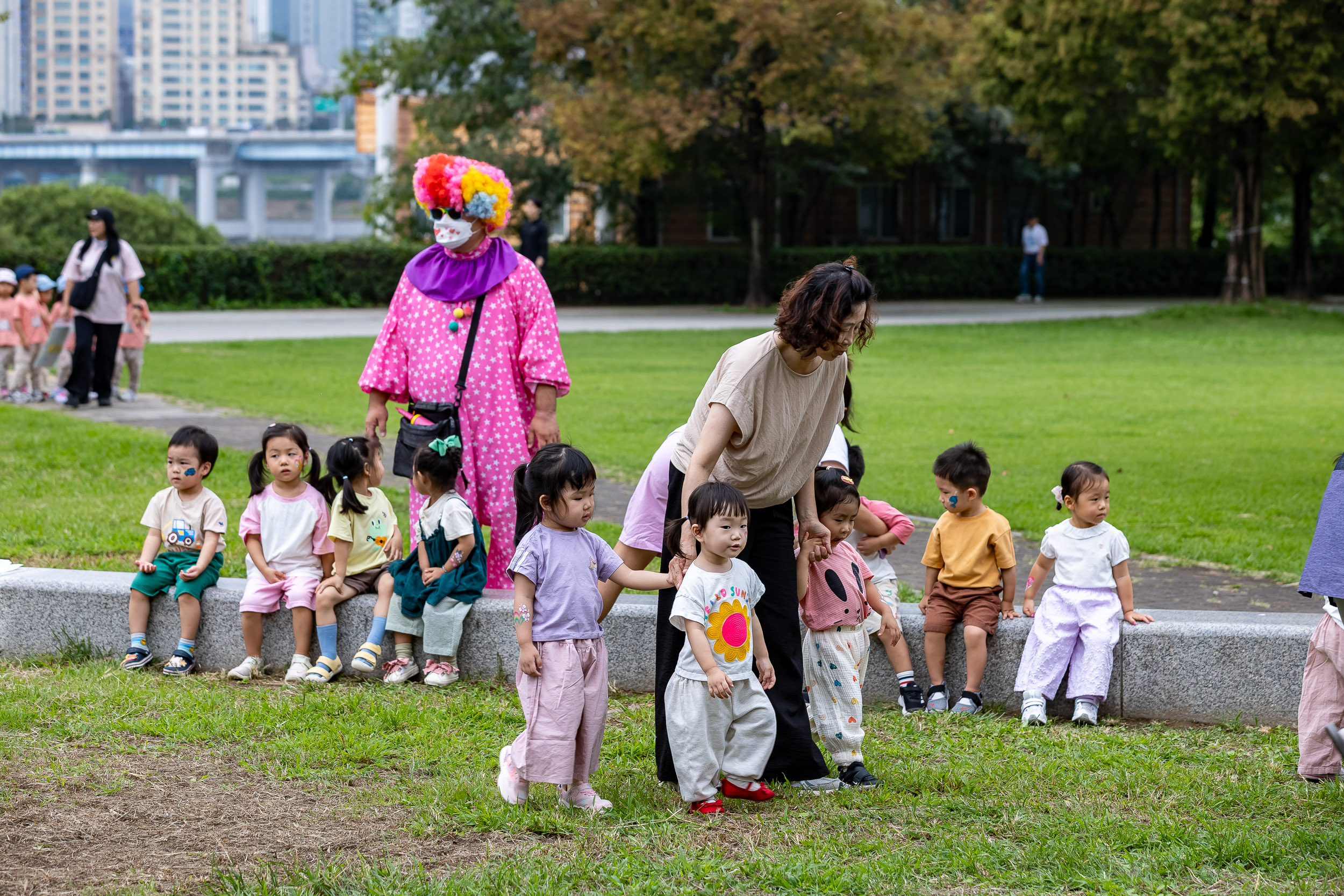 20250916-자양4동 어린이집(8개소) '어린이 미술소풍' 20250916-27878_G_171318.jpg