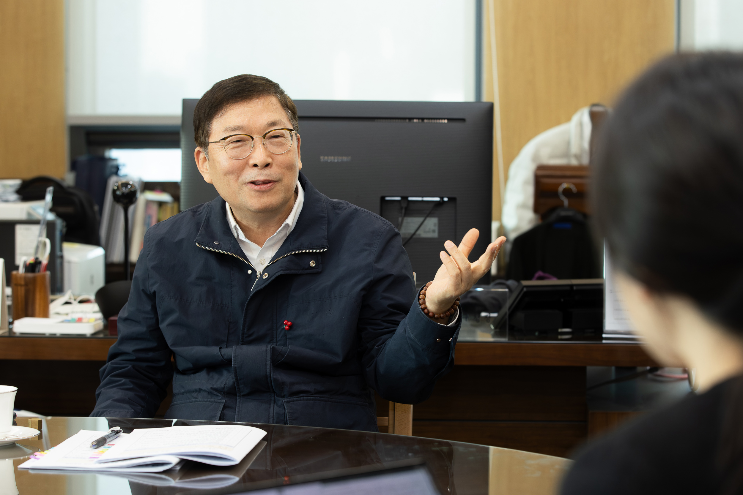 20260203-서울신문과 인터뷰 하는 광진구청장 20260203-10973_M1_L_181423.jpg