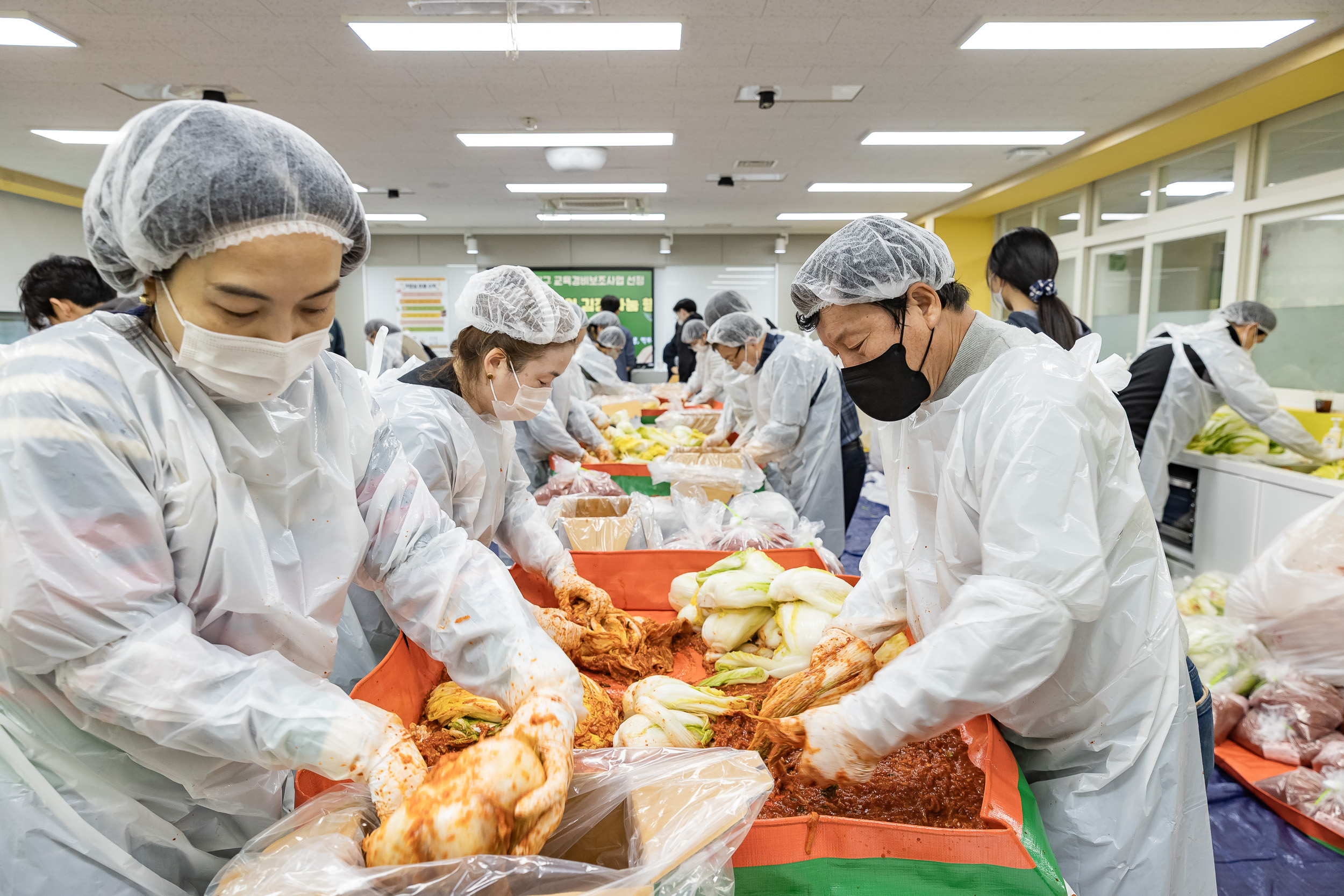 20251129-2025 사랑의 김장 나눔 행사 20251129-18812_L_130447.jpg