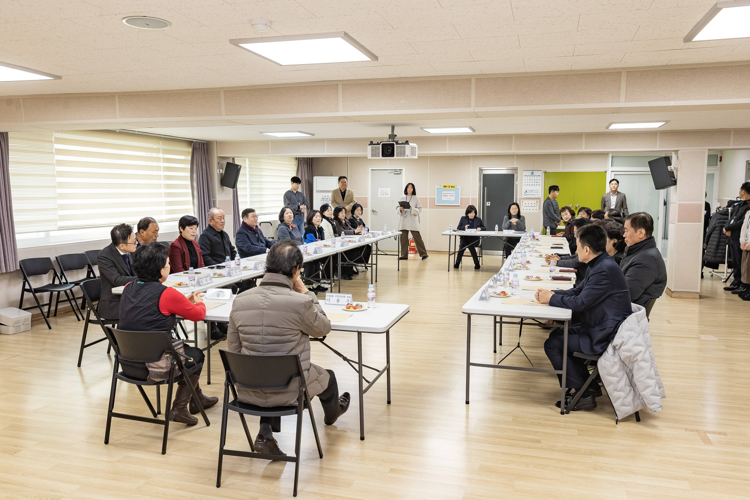 20260212-자양3동 주민자치회 위원 위촉장 수여식 20260212-18686_L_132607.jpg