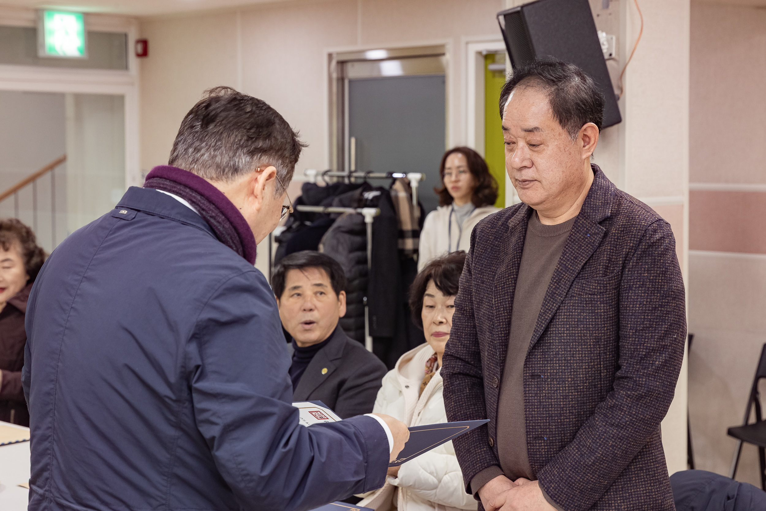 20260212-자양3동 주민자치회 위원 위촉장 수여식 20260212-18733_L_132607.jpg