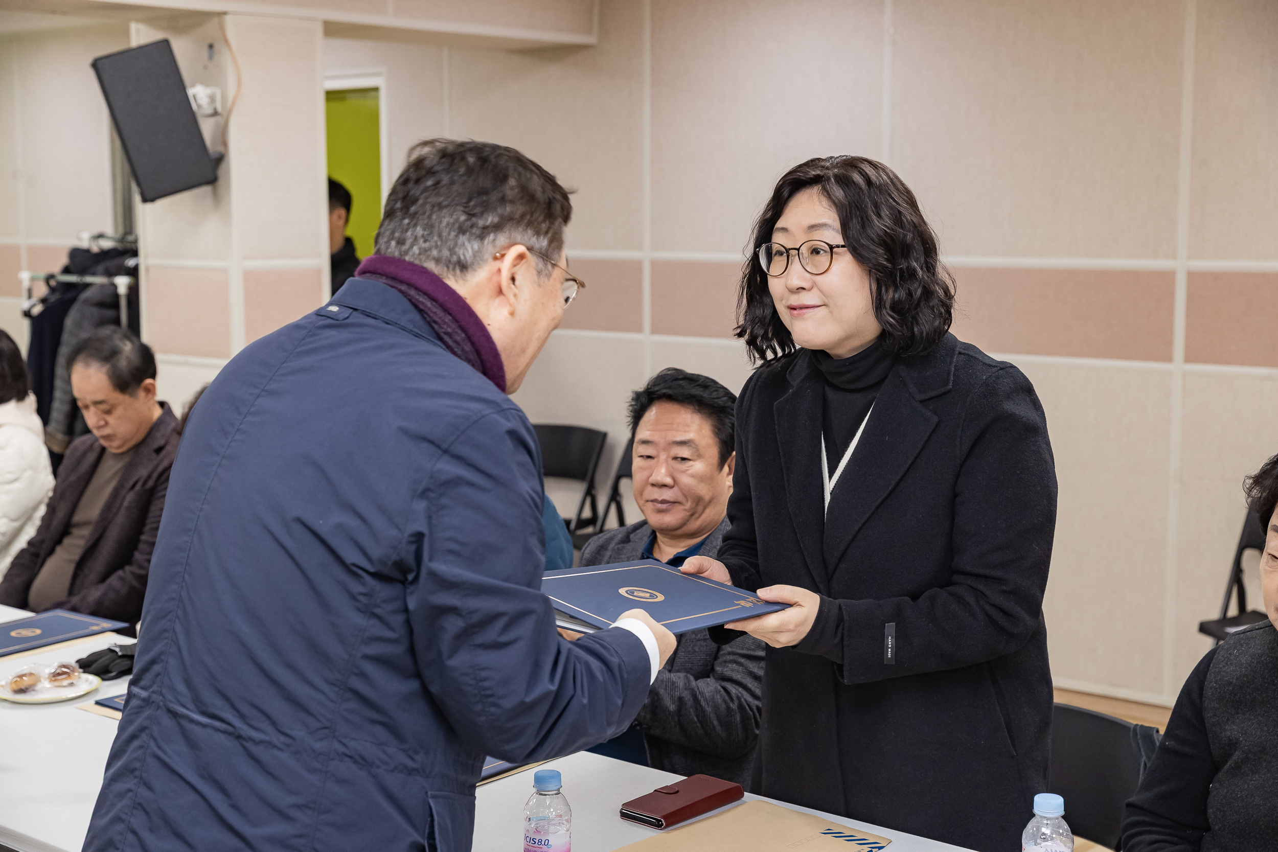 20260212-자양3동 주민자치회 위원 위촉장 수여식 20260212-18774_L_132607.jpg