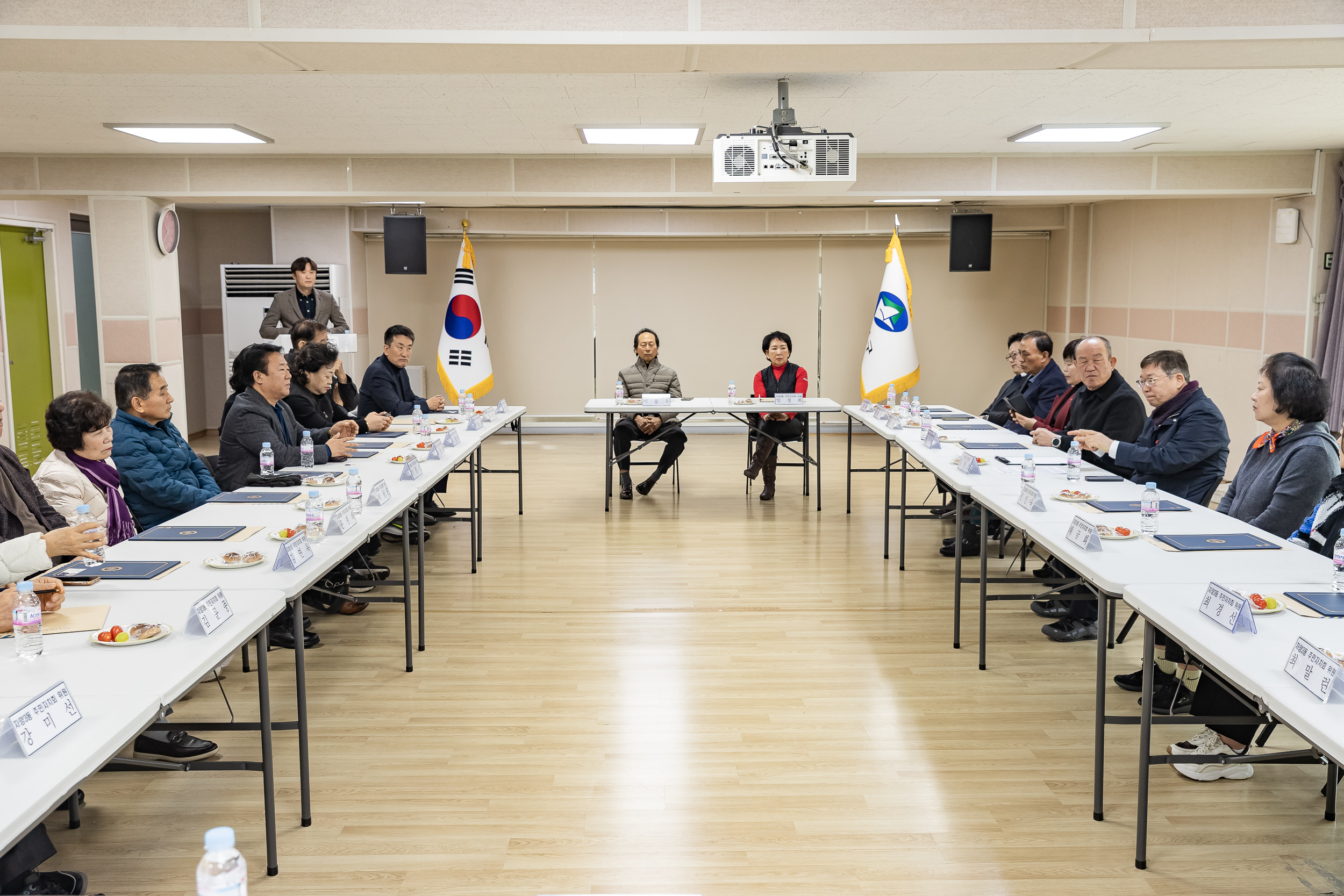 20260212-자양3동 주민자치회 위원 위촉장 수여식 20260212-19085_L_132609.jpg