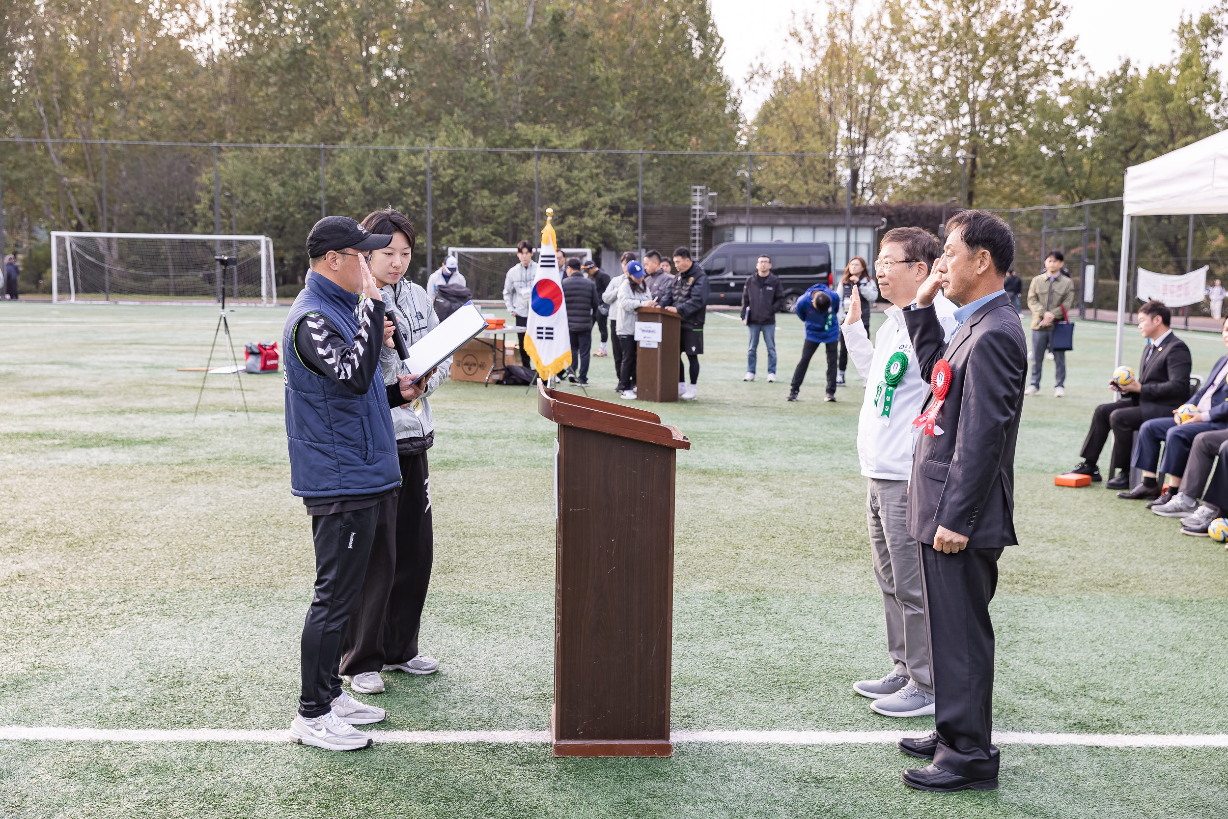 20251026-제30회 광진구협회장기 축구대회 20251026-71789_L_181548.jpg