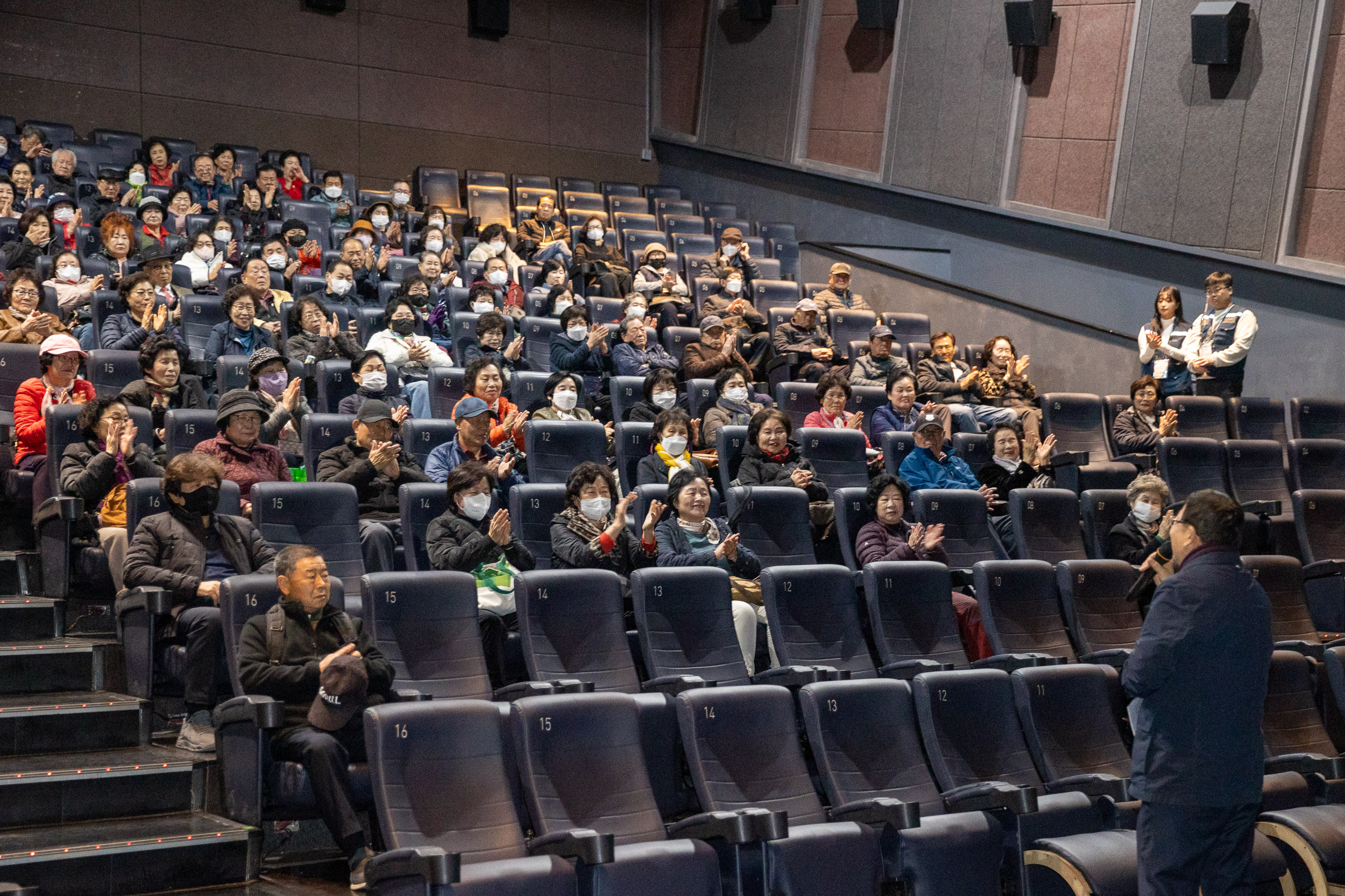 20251111-2025 광진시니어클럽 참여자 문화활동 20251111-2649_L_202256.jpg