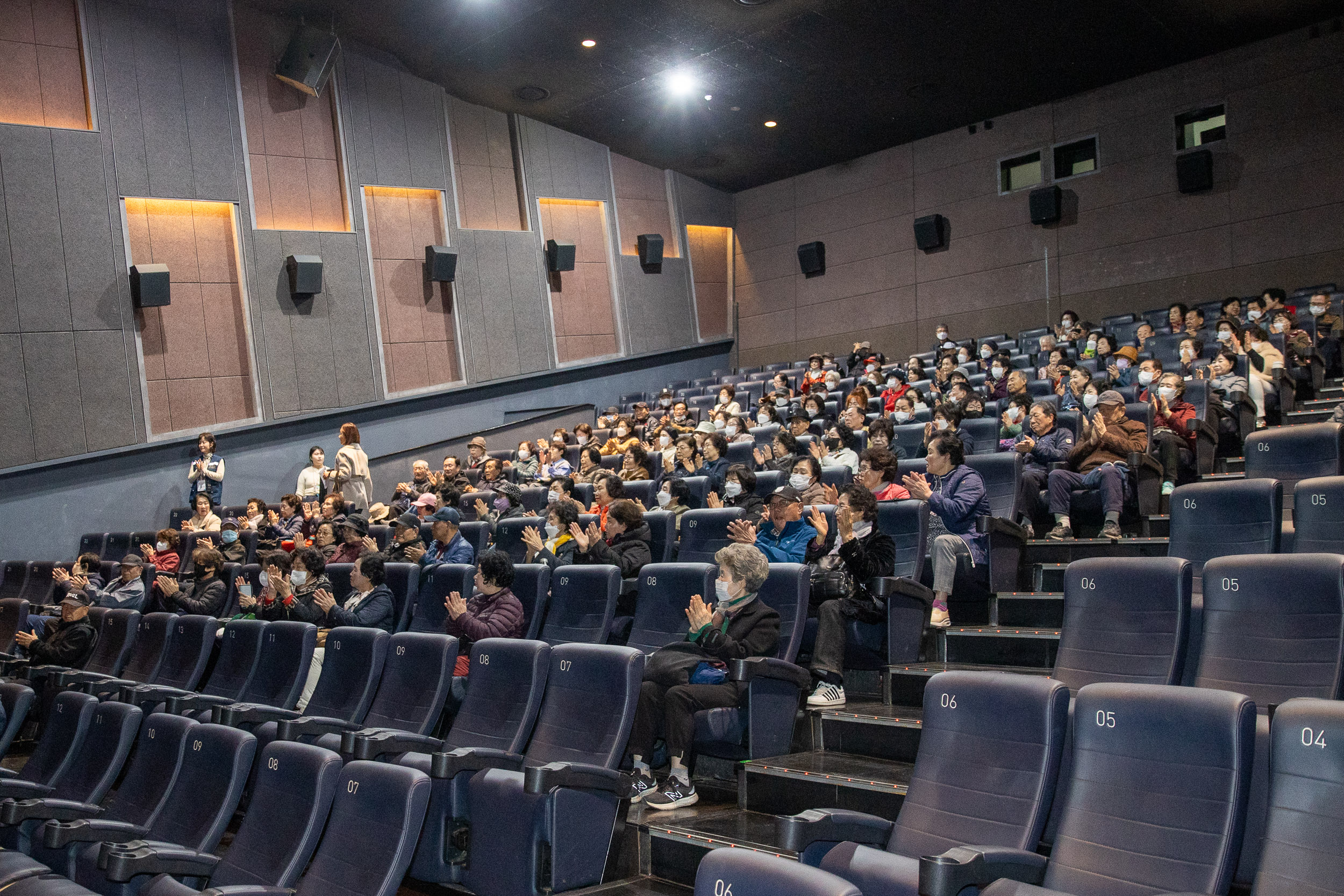 20251111-2025 광진시니어클럽 참여자 문화활동 20251111-2617_L_202256.jpg