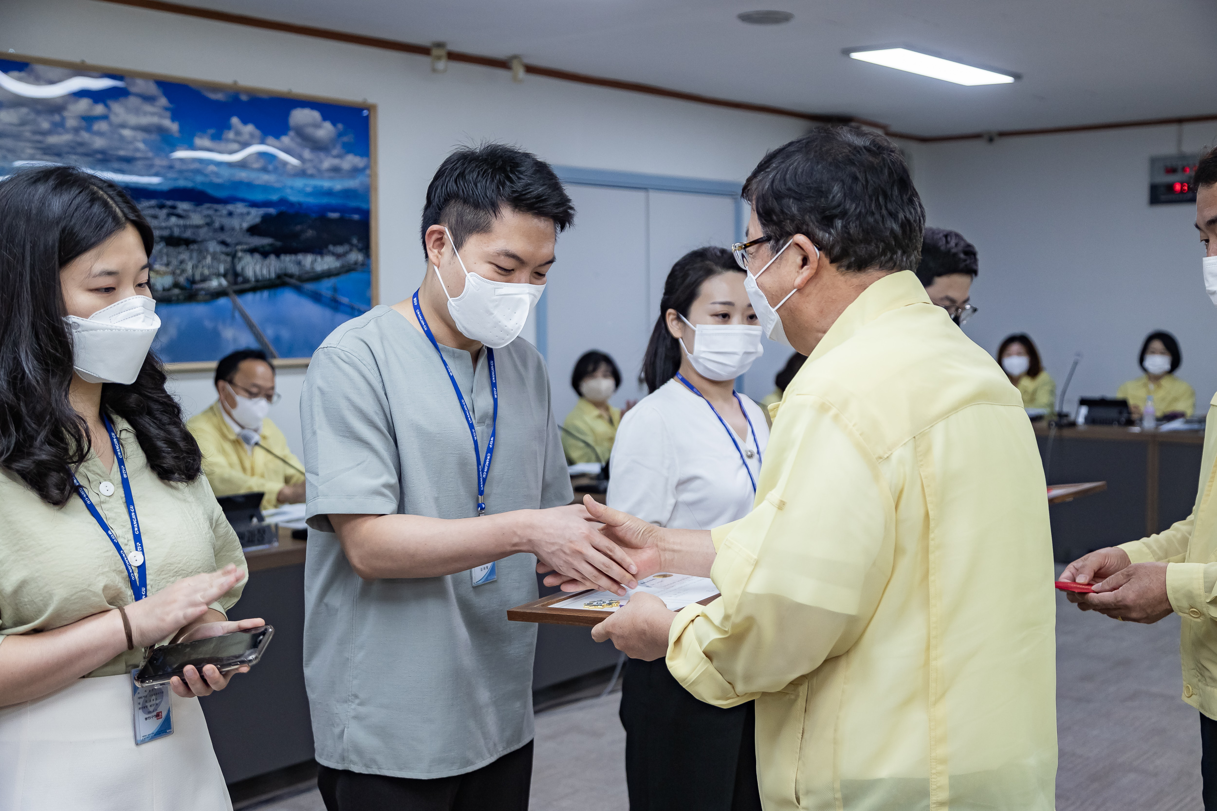 20220825-2022년 8월 우수공무원 표창 수여 220825-0713_G_135458.jpg
