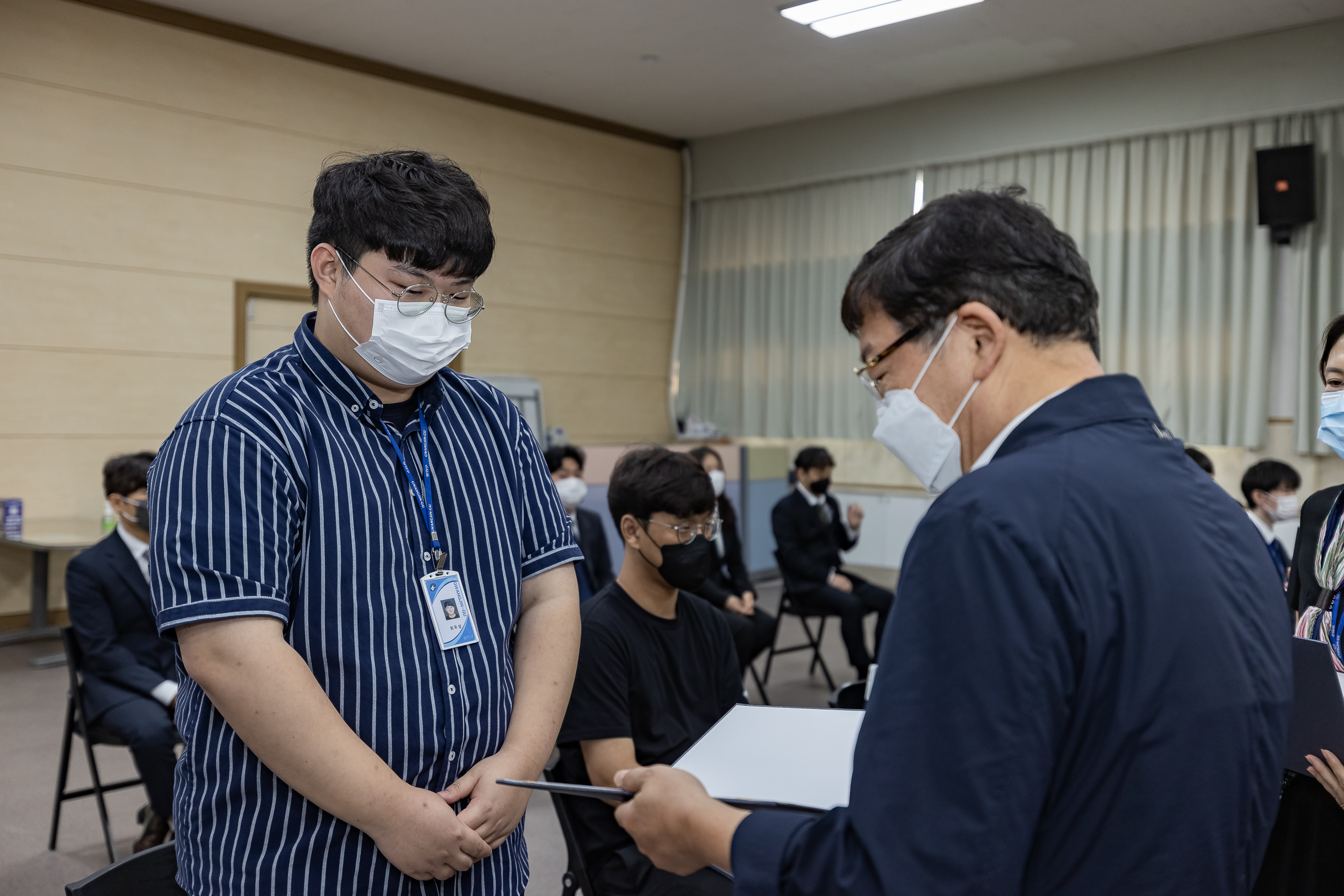 20220826-2022년 하반기 기술직 정기인사 임명장 수여식 220826-0379_G_122940.jpg