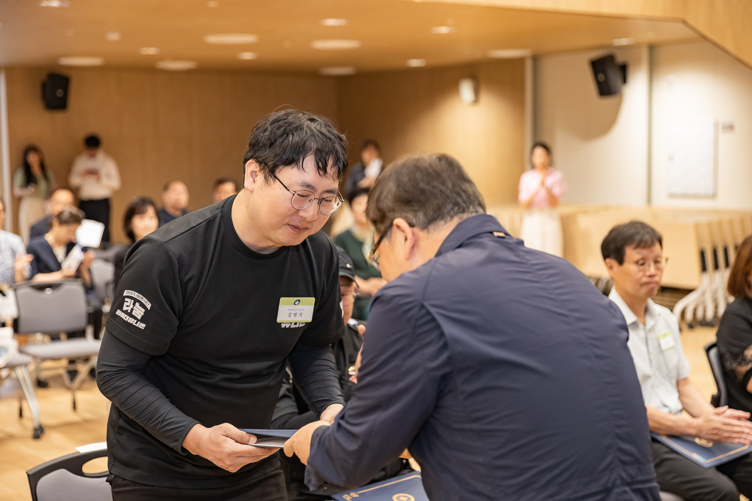 20250613-2025년 6월 정기 구민표창 수여식 20250613-106983_L_145833.jpg