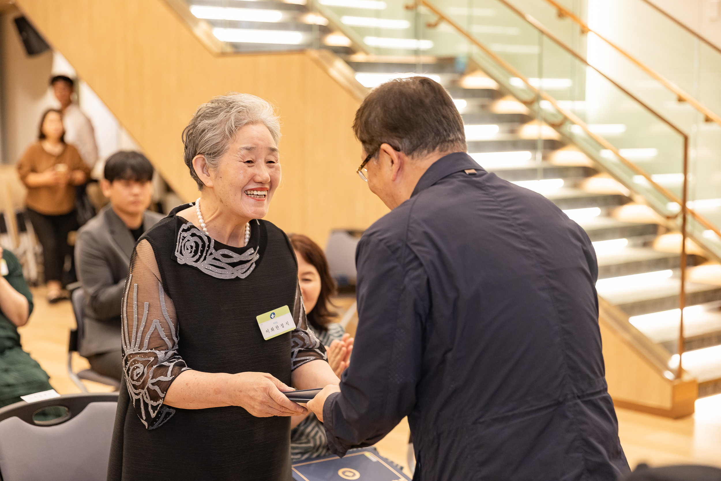 20250613-2025년 6월 정기 구민표창 수여식 20250613-106661_L_145830.jpg