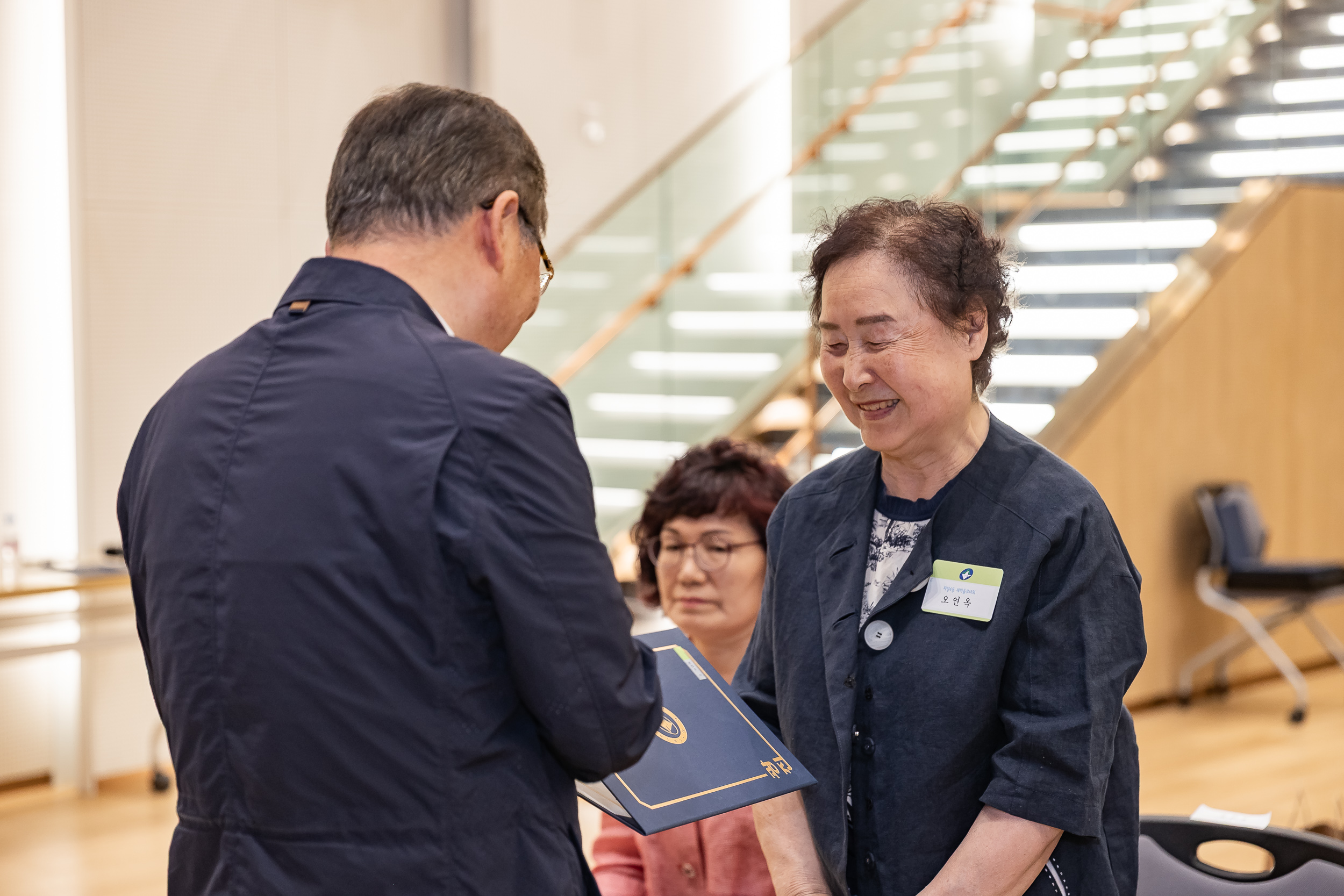 20250613-2025년 6월 정기 구민표창 수여식 20250613-106519_L_145828.jpg