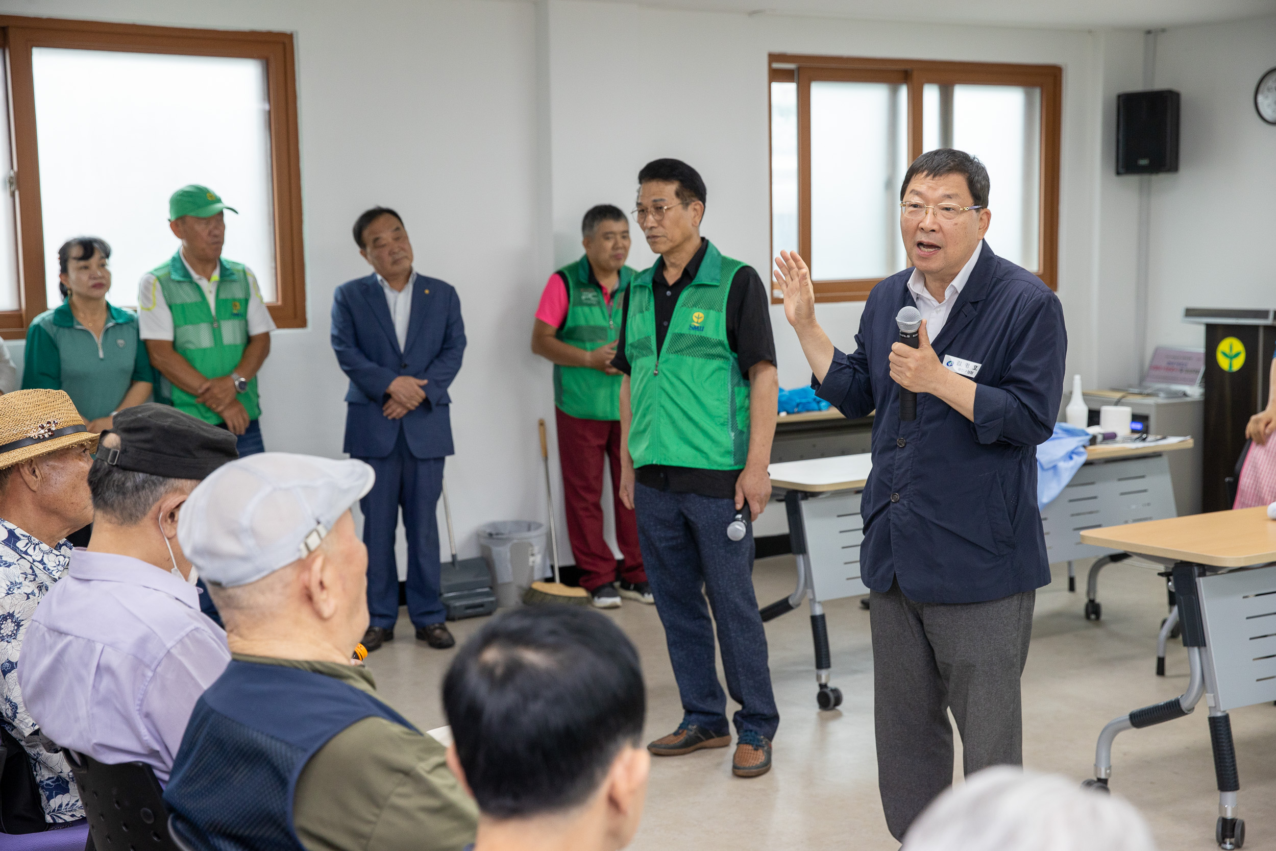 20250715-광진구새마을회 관내 어르신 사랑의 이용봉사 및 점심대접 20250715-5121_L_092942.jpg