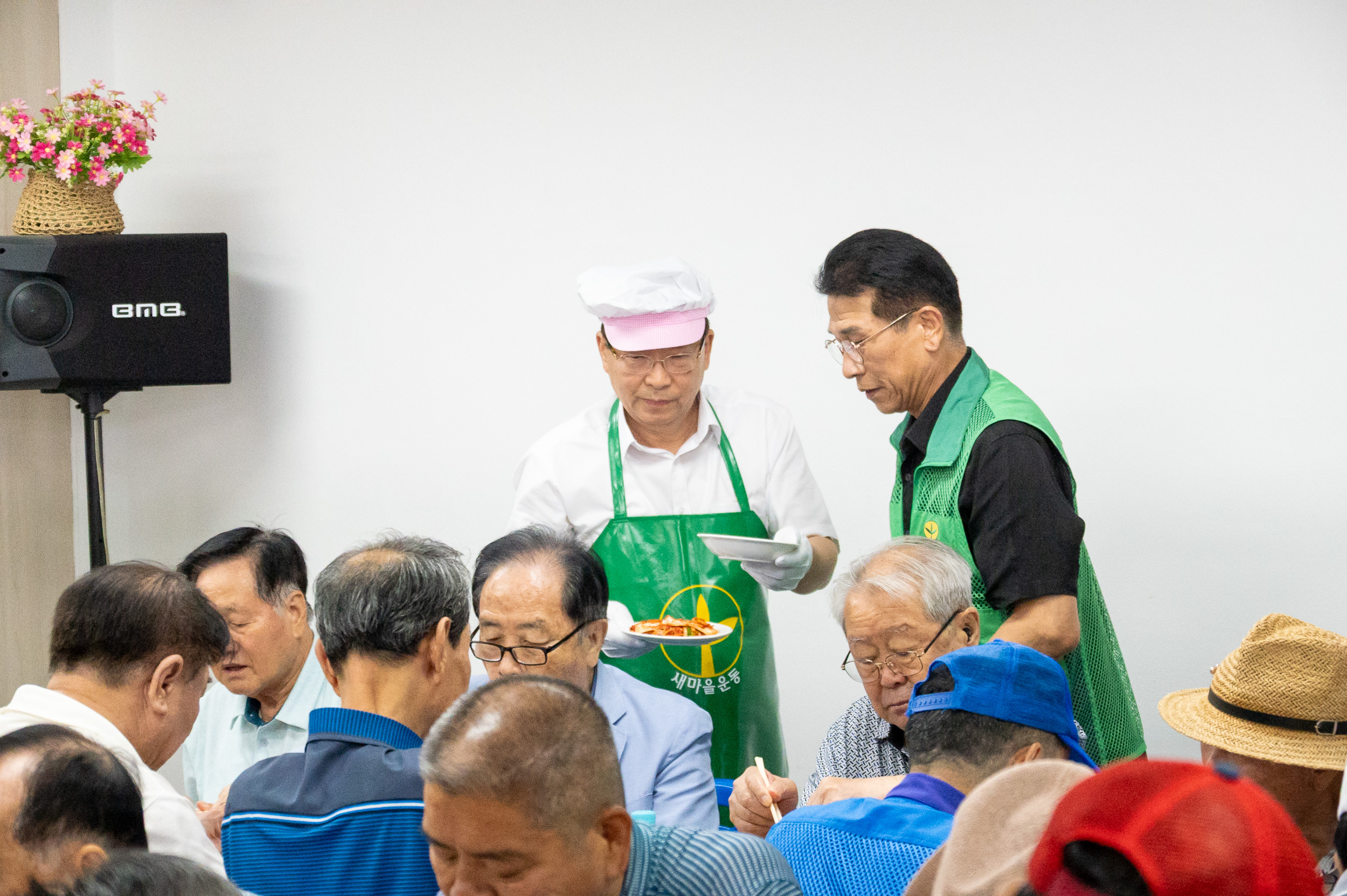 20250715-광진구새마을회 관내 어르신 사랑의 이용봉사 및 점심대접 20250715-5583_L_092944.jpg