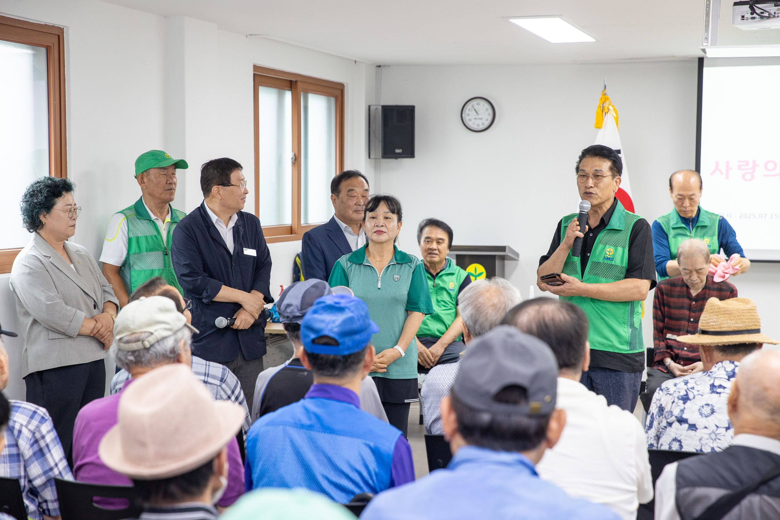 20250715-광진구새마을회 관내 어르신 사랑의 이용봉사 및 점심대접 20250715-5078_L_092942.jpg