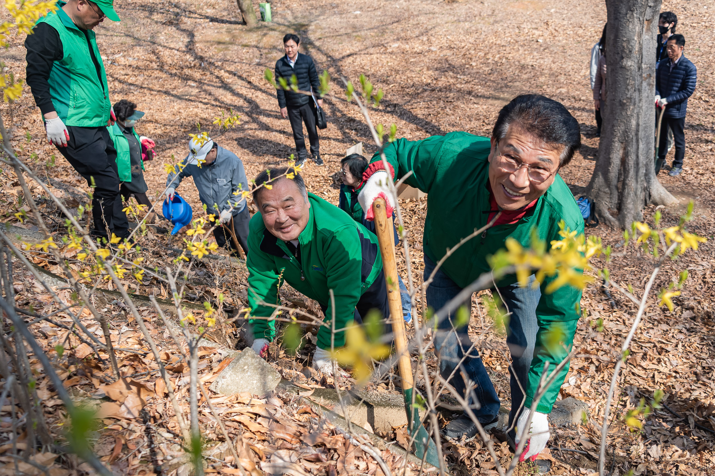 20250407-환경보존을 위한 새마을 나무심기 20250407-45305_L_174022.jpg