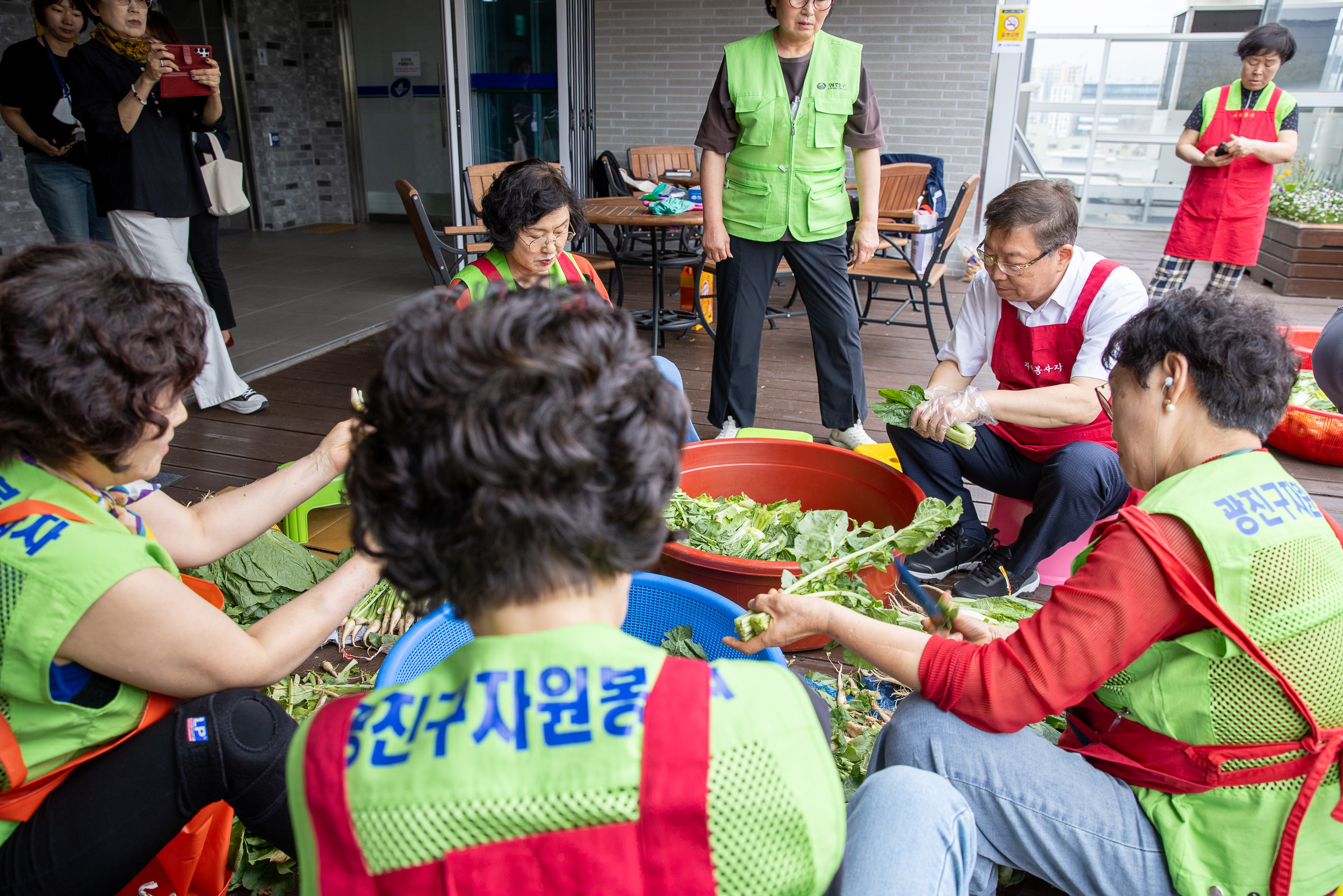 20250610-군자동 자원봉사캠프 물김치 나눔행사 20250610-99729_L_142627.jpg