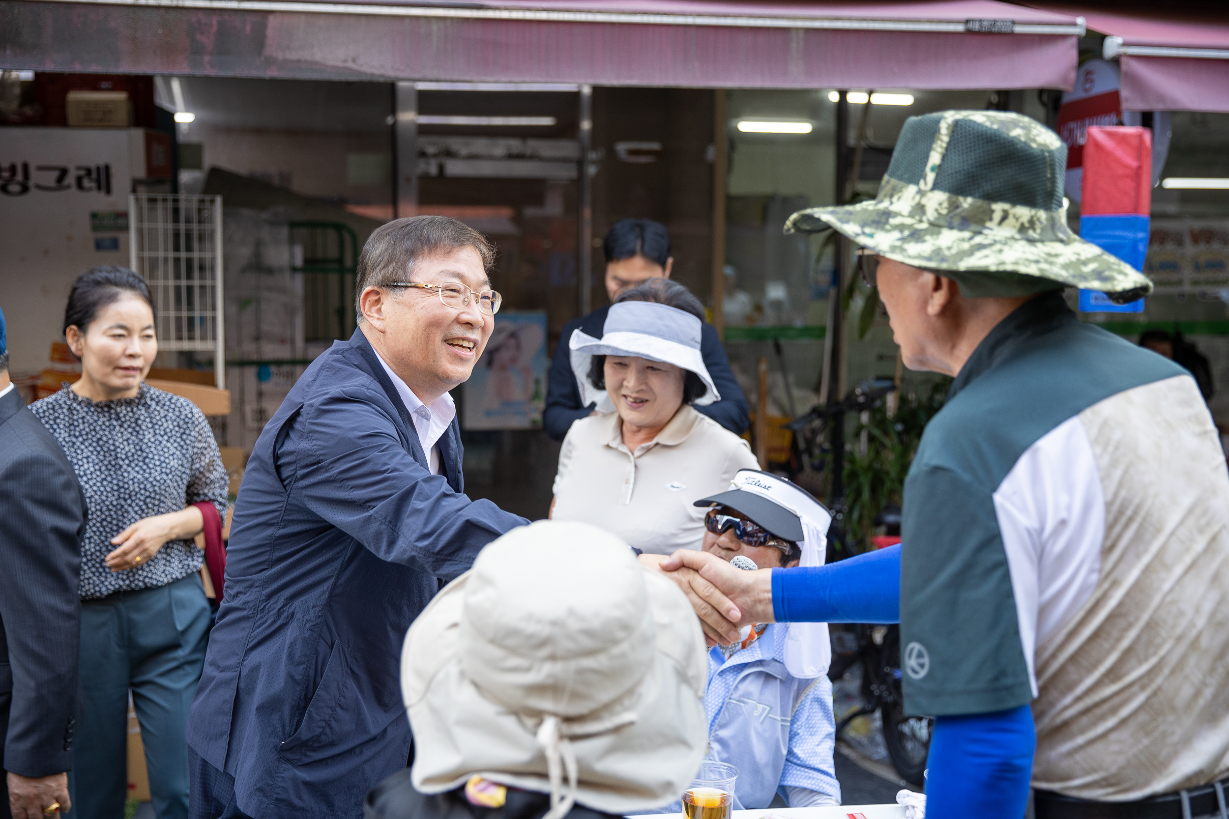 20250612-제4회 면곡시장 막걸리 축제-면곡이랑 한잔해 20250612-103475_L_144614.jpg