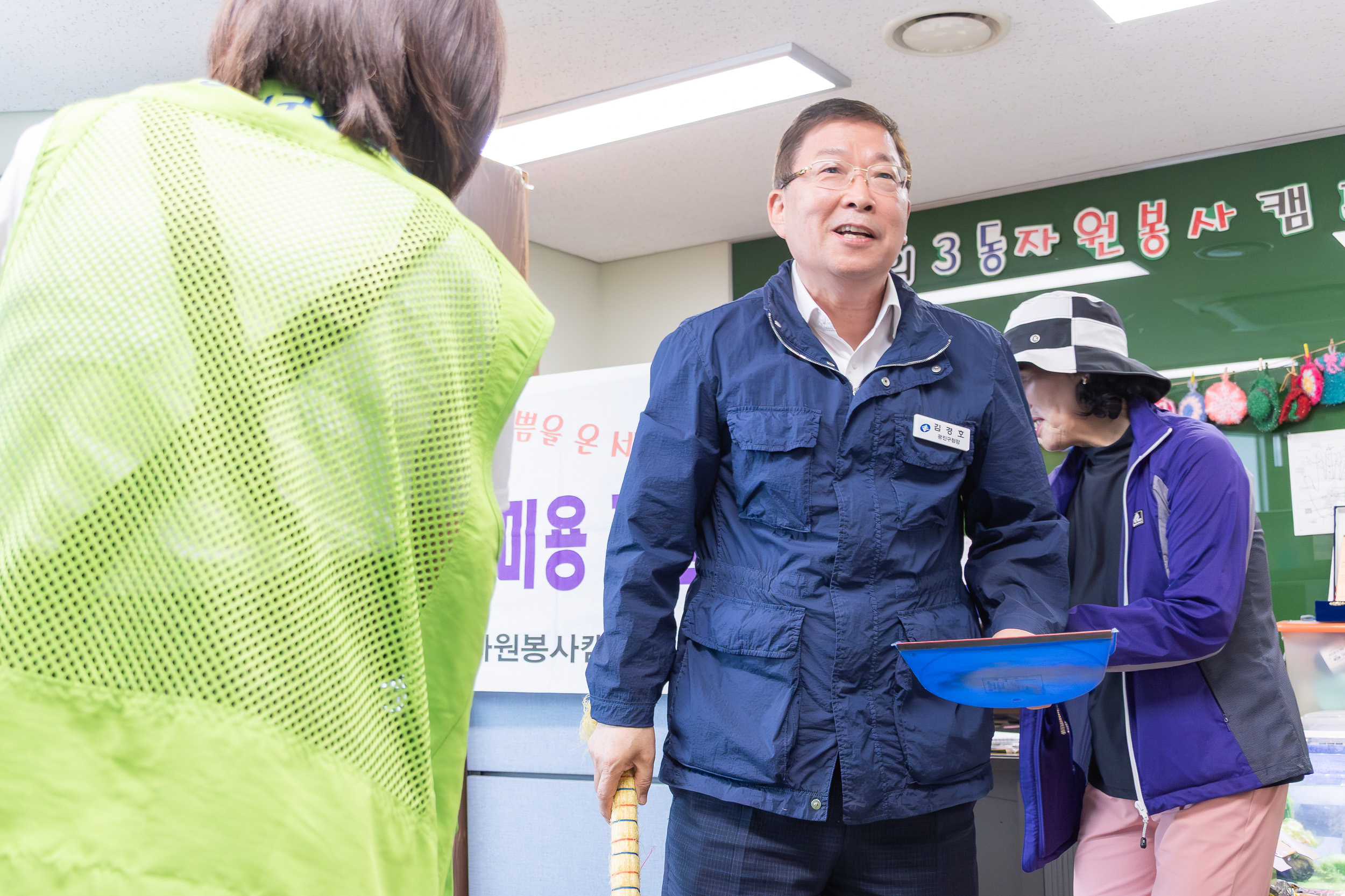 20250526-구의3동 자원봉사캠프 어르신 이미용봉사 20250526-87334_L_175636.jpg
