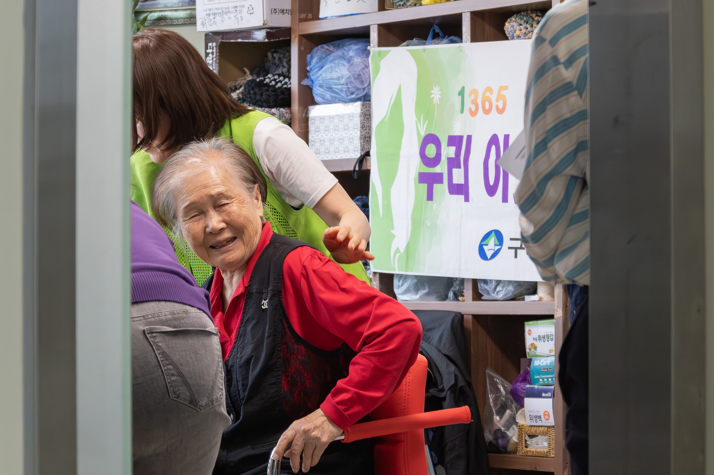 20250526-구의3동 자원봉사캠프 어르신 이미용봉사 20250526-87480_L_175637.jpg