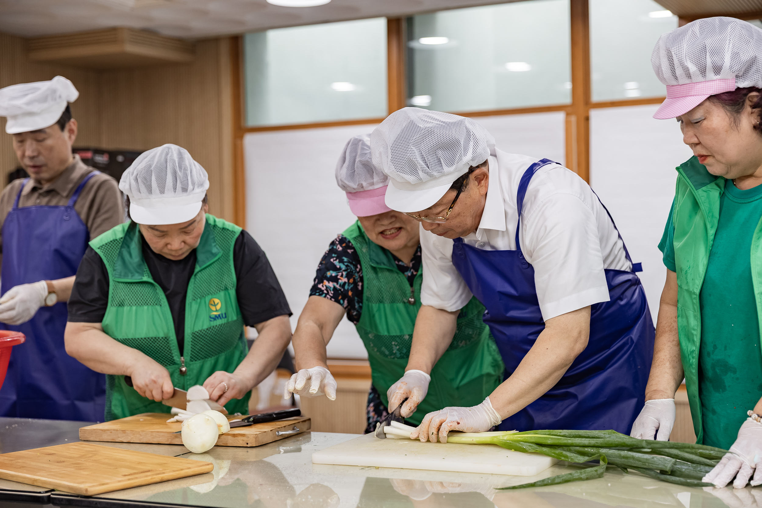 20250714-자양4동 새마을부녀회 밑반찬 나눔 행사 20250714-4083_L_130153.jpg