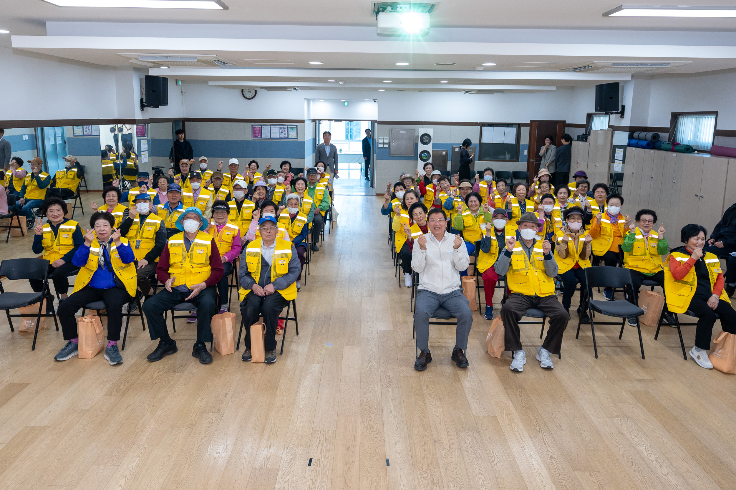 20250430-자양1동 어르신일자리 안전교육 20250430-68131_L_161749.jpg