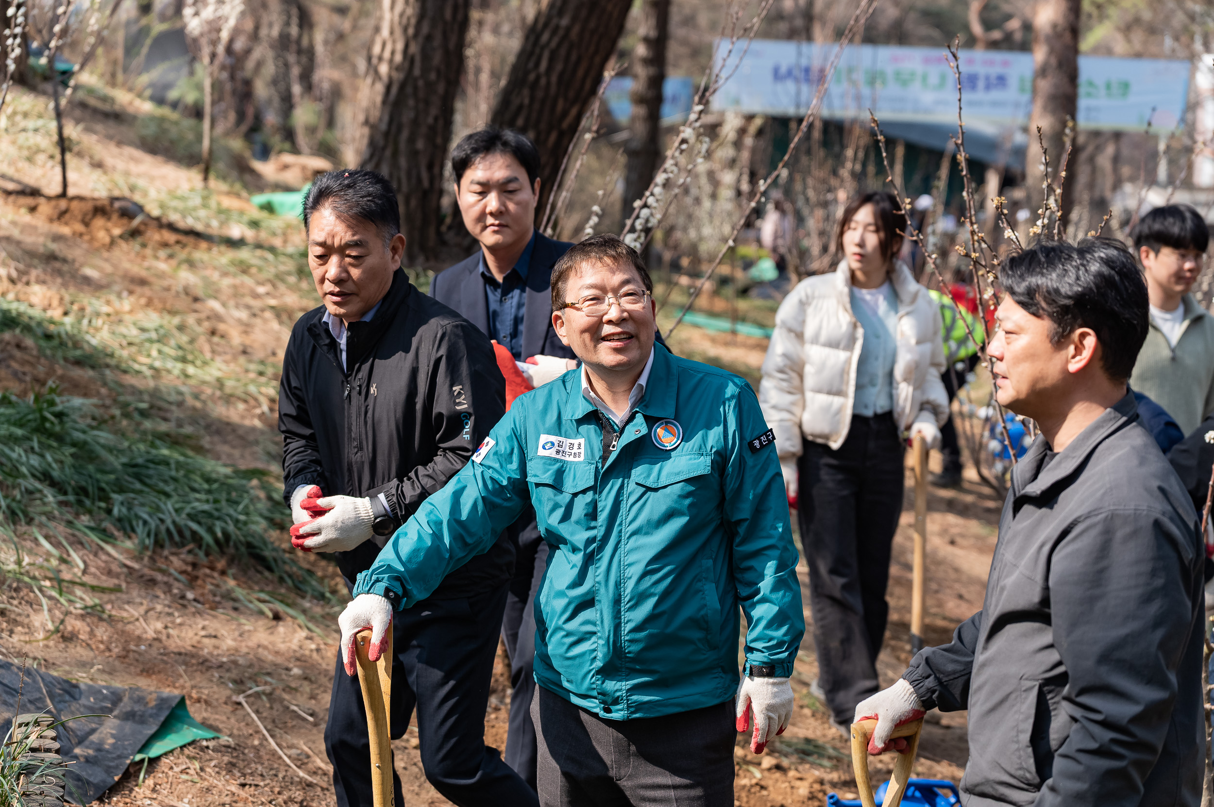 20250404-탄소중립 직원 나무심기 행사(제80회 식목일 기념) 20250404-44350_L_173033.jpg