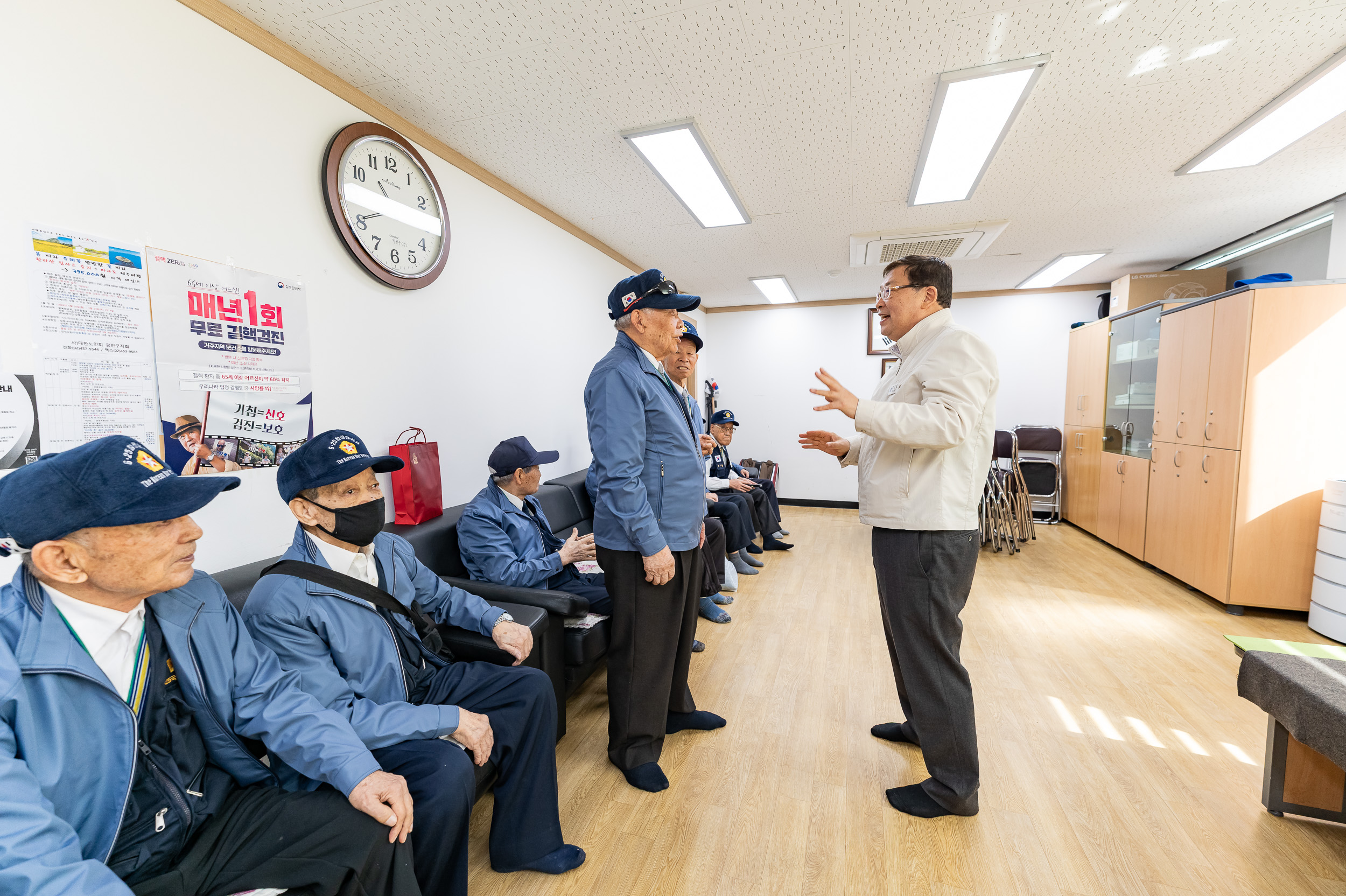 20250326-국가유공자경로당 방문 20250326-34221_L_165946.jpg