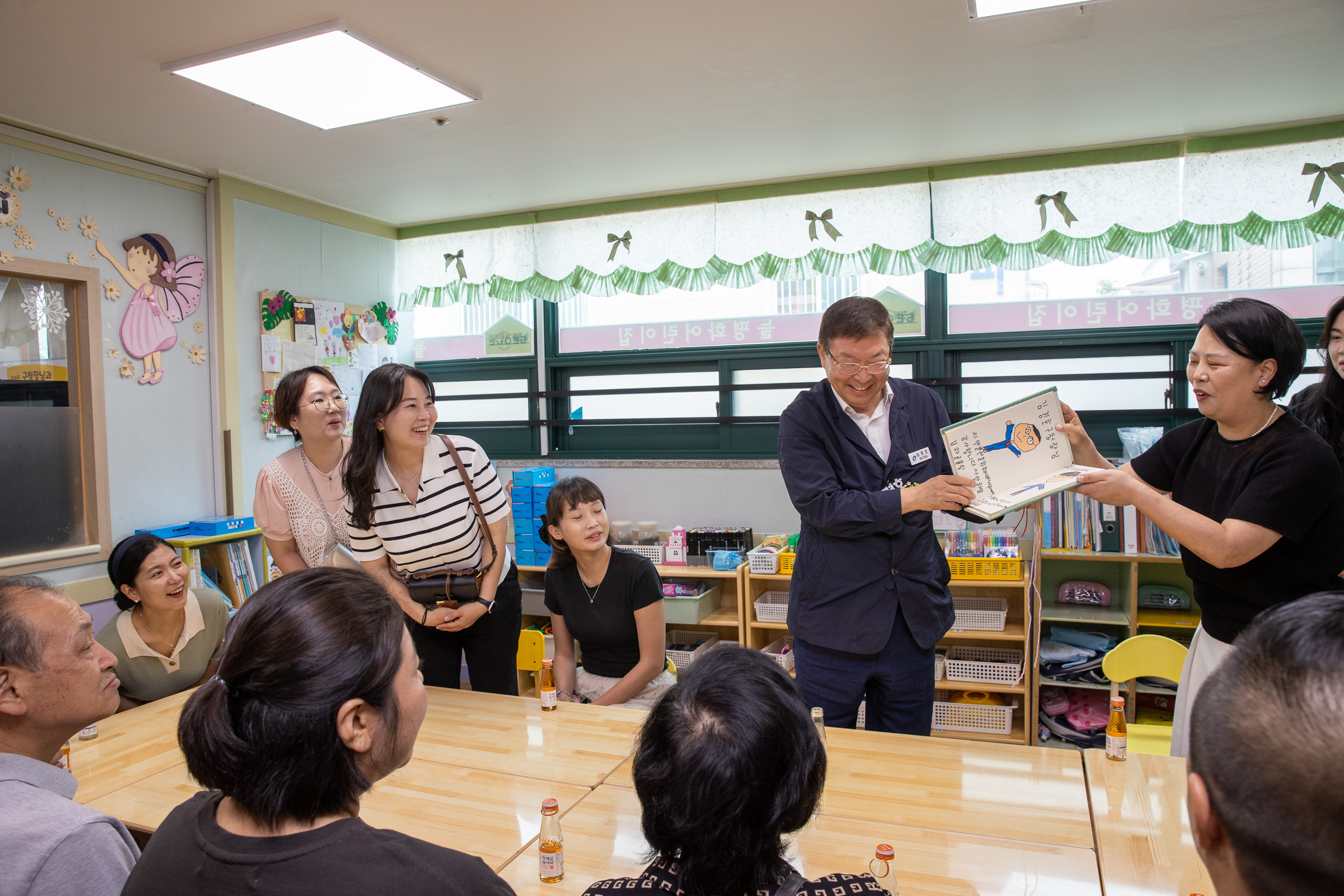 20250613-구청장님과 함께하는 동화여행(늘평화어린이집) 20250613-106275_L_145706.jpg