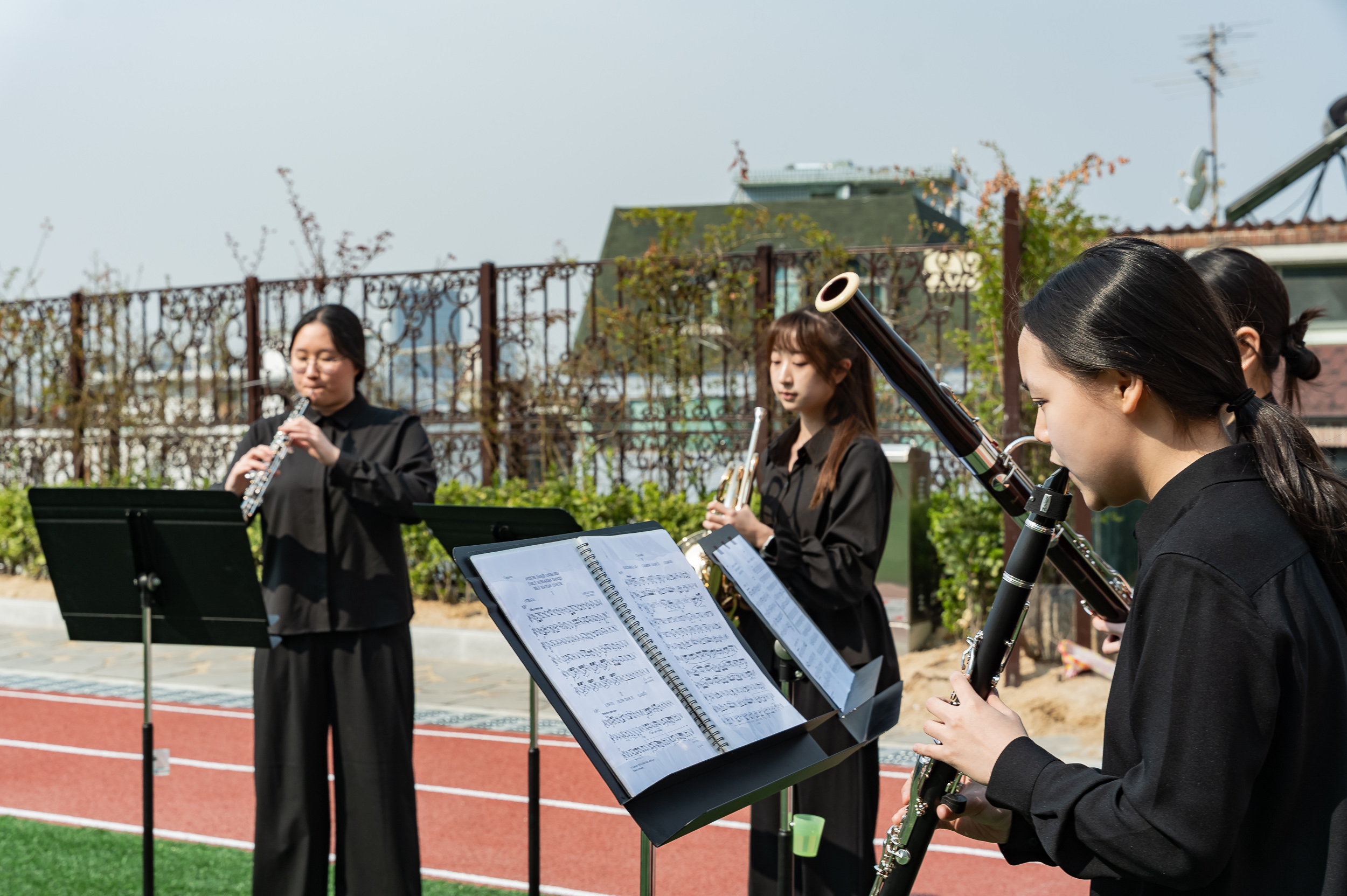 20250402-광진구청 교육지원사업으로 조성된 인조잔디운동장 개소식 20250402-42069_L_153046.jpg