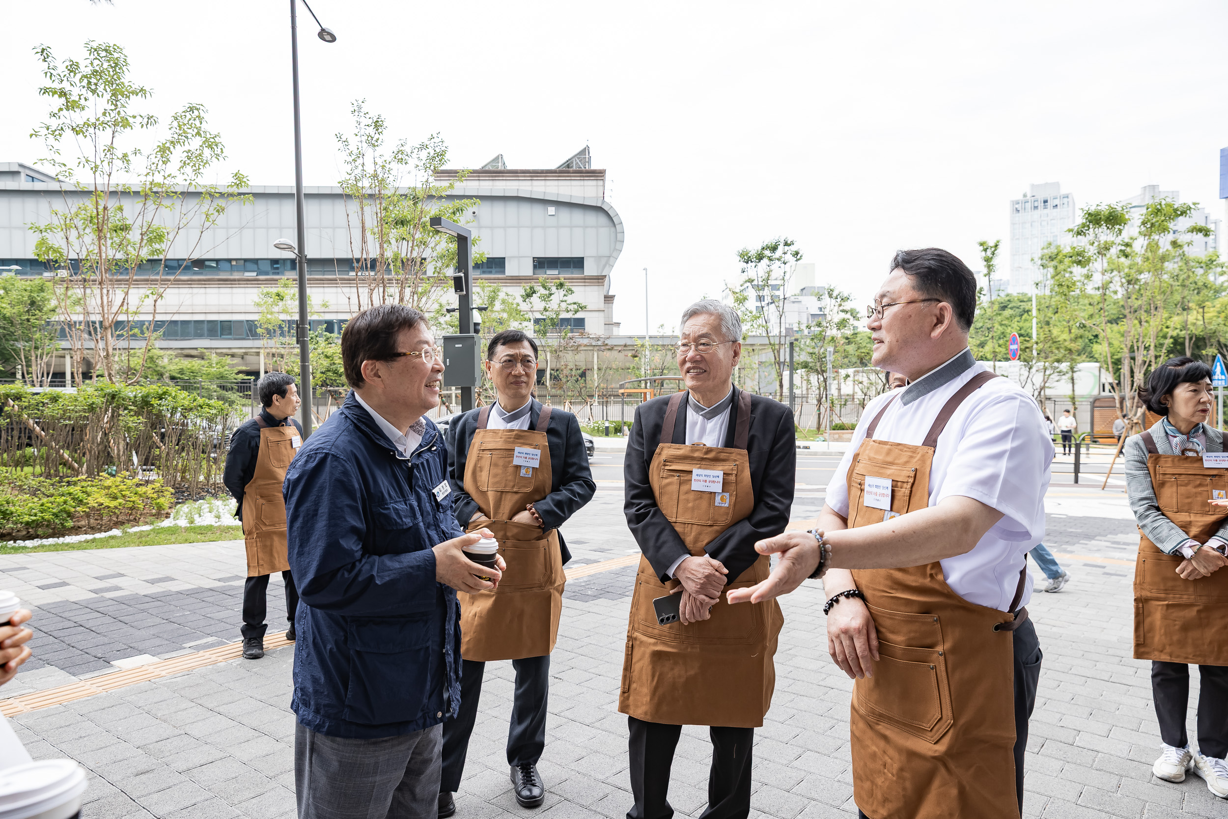 20250519-원불교 중곡교당-구의교당 커피차 제공 20250519-79981_L_172317.jpg