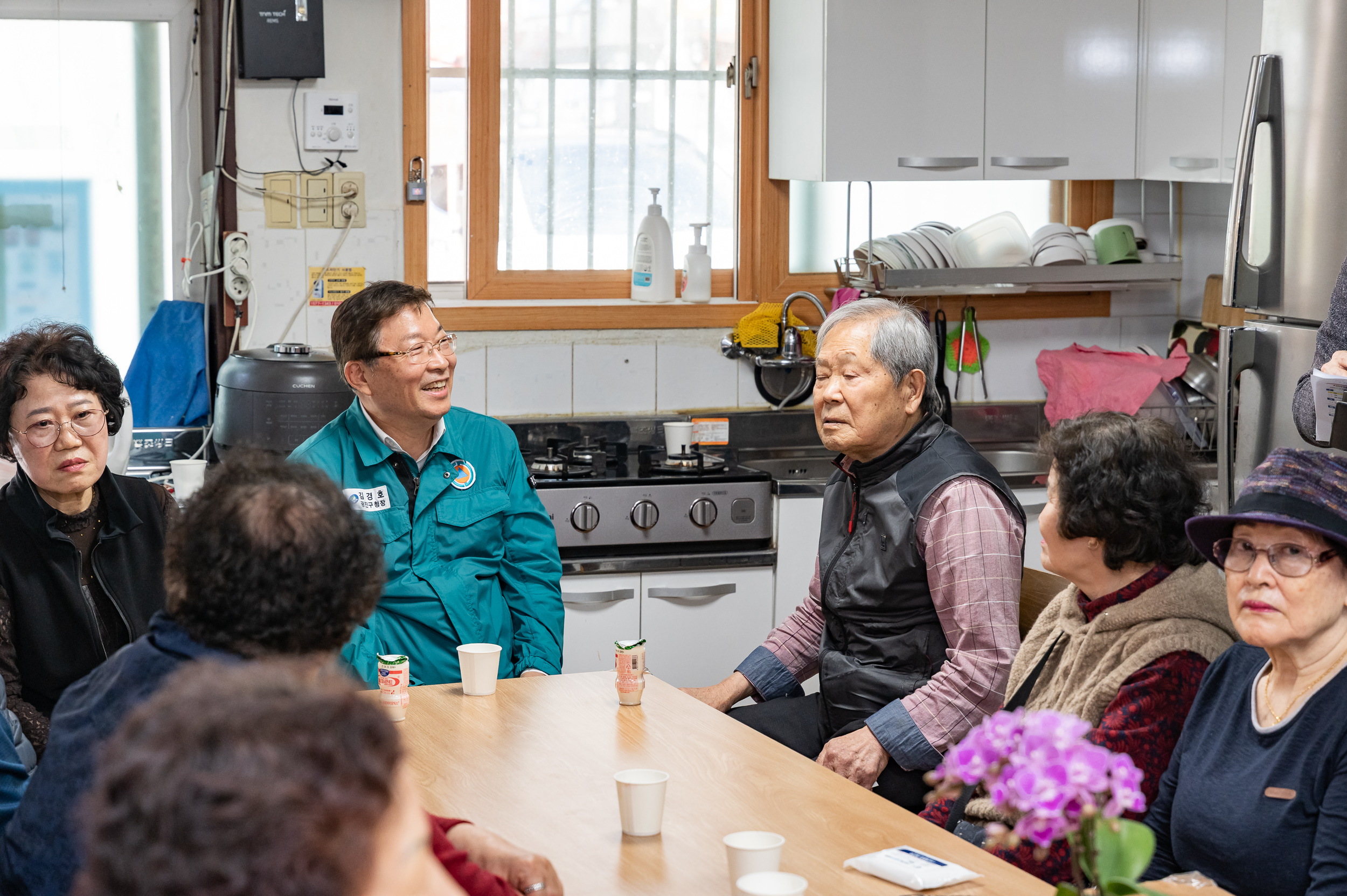 20250415-광진구 자양1동 경로당 방문 20250415-51620_L_102944.jpg