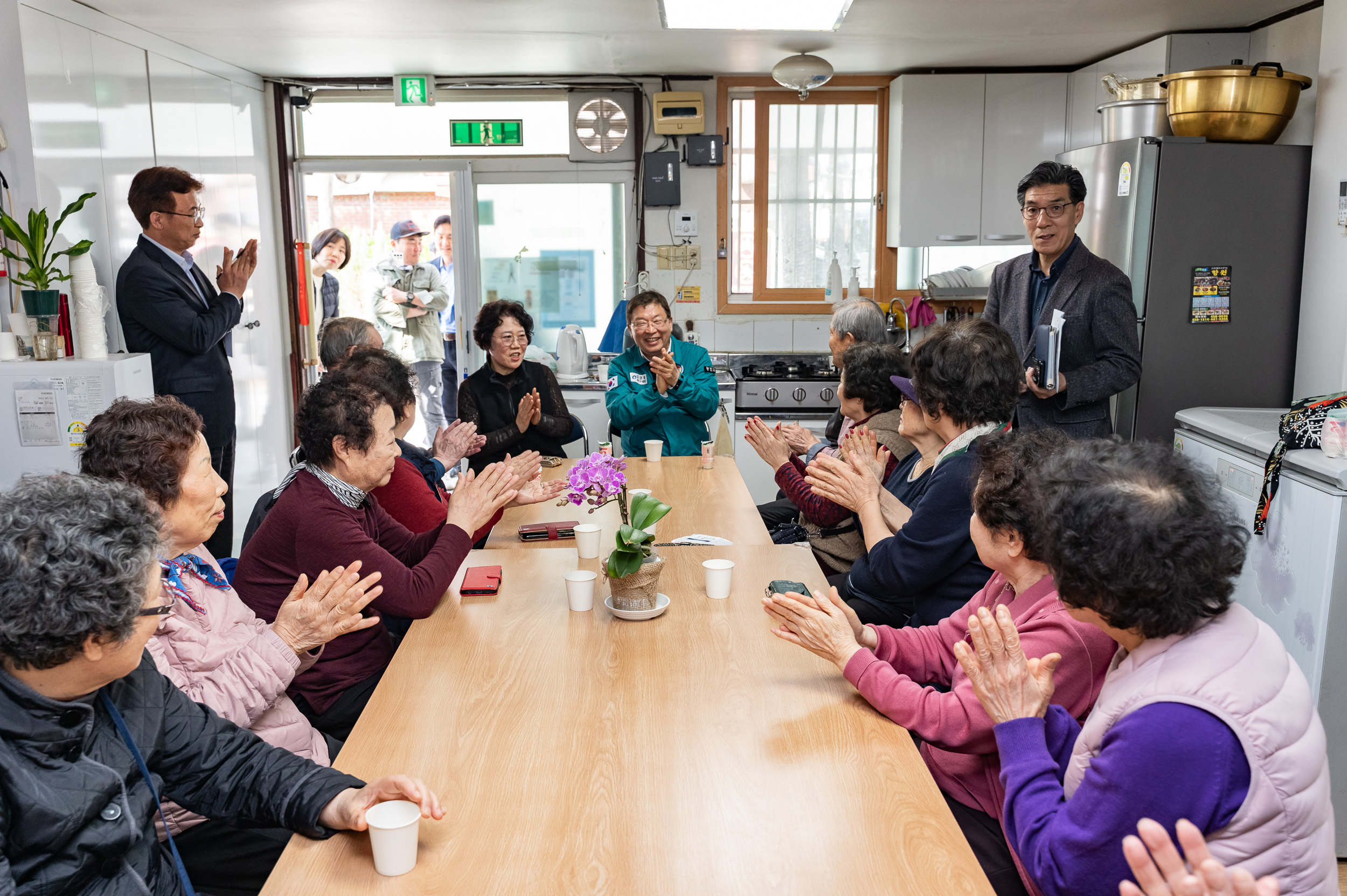 20250415-광진구 자양1동 경로당 방문 20250415-51609_L_102944.jpg
