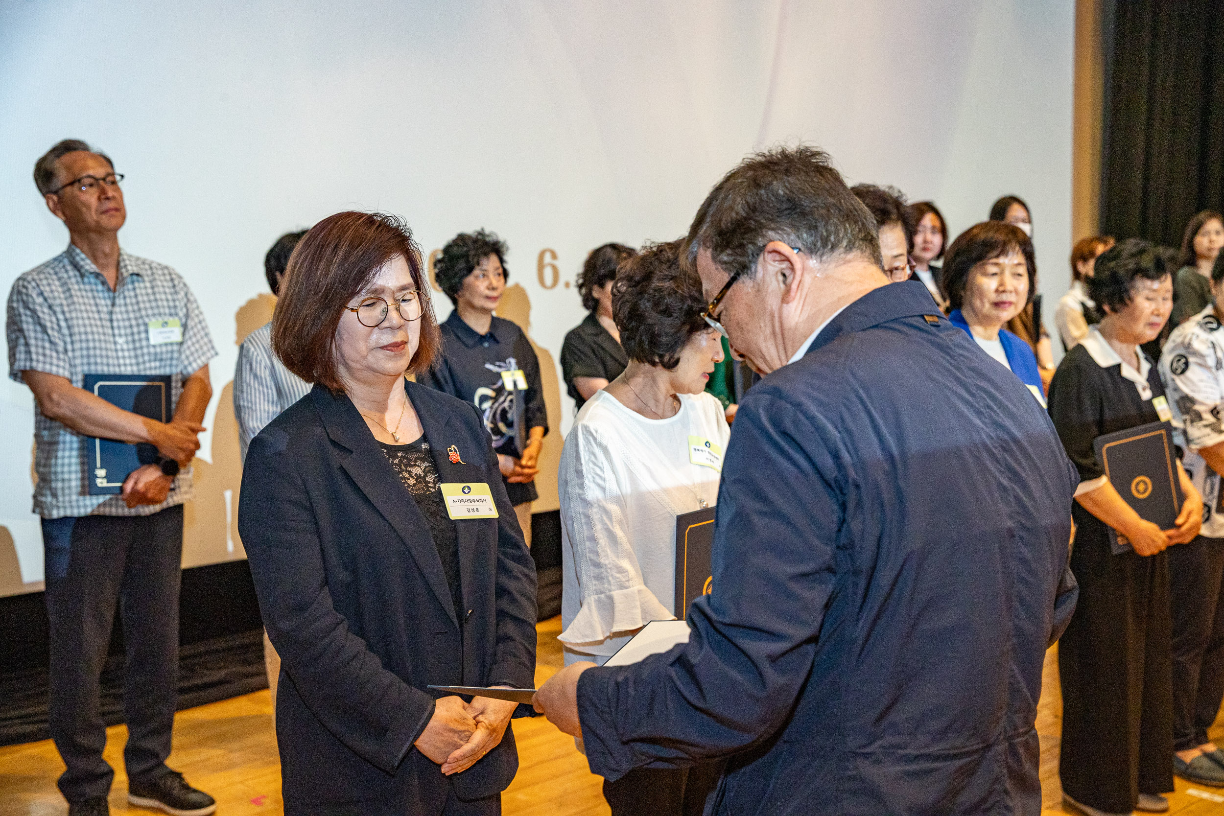 20250612-어르신돌봄 요양서비스 유공자 표창수여 및 힐링영화제 20250612-104131_L_144730.jpg