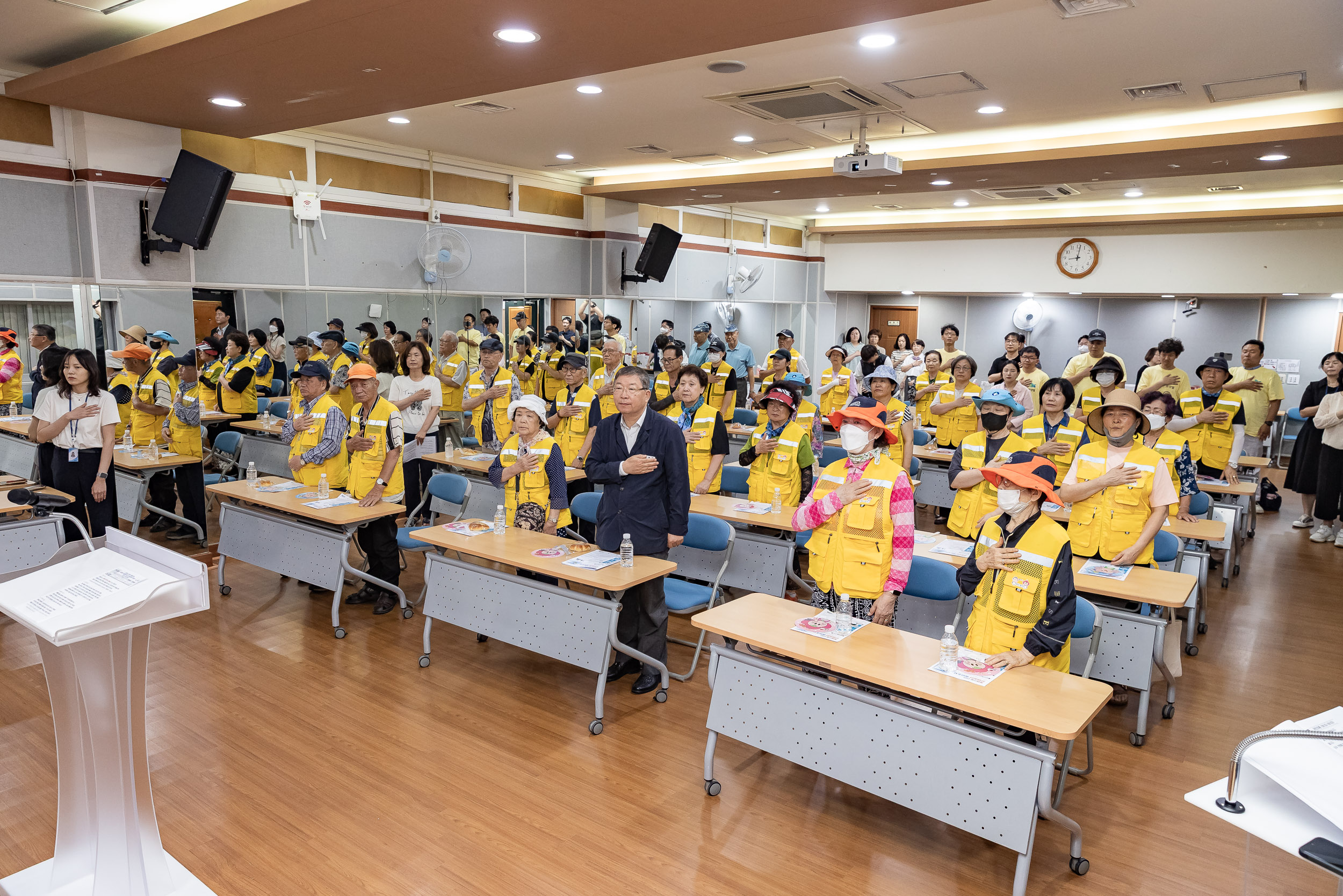 20250711-능동적인 어르신일자리 및 공공일자리 참여자 안전.보건 교육 20250711-2526_L_090752.jpg