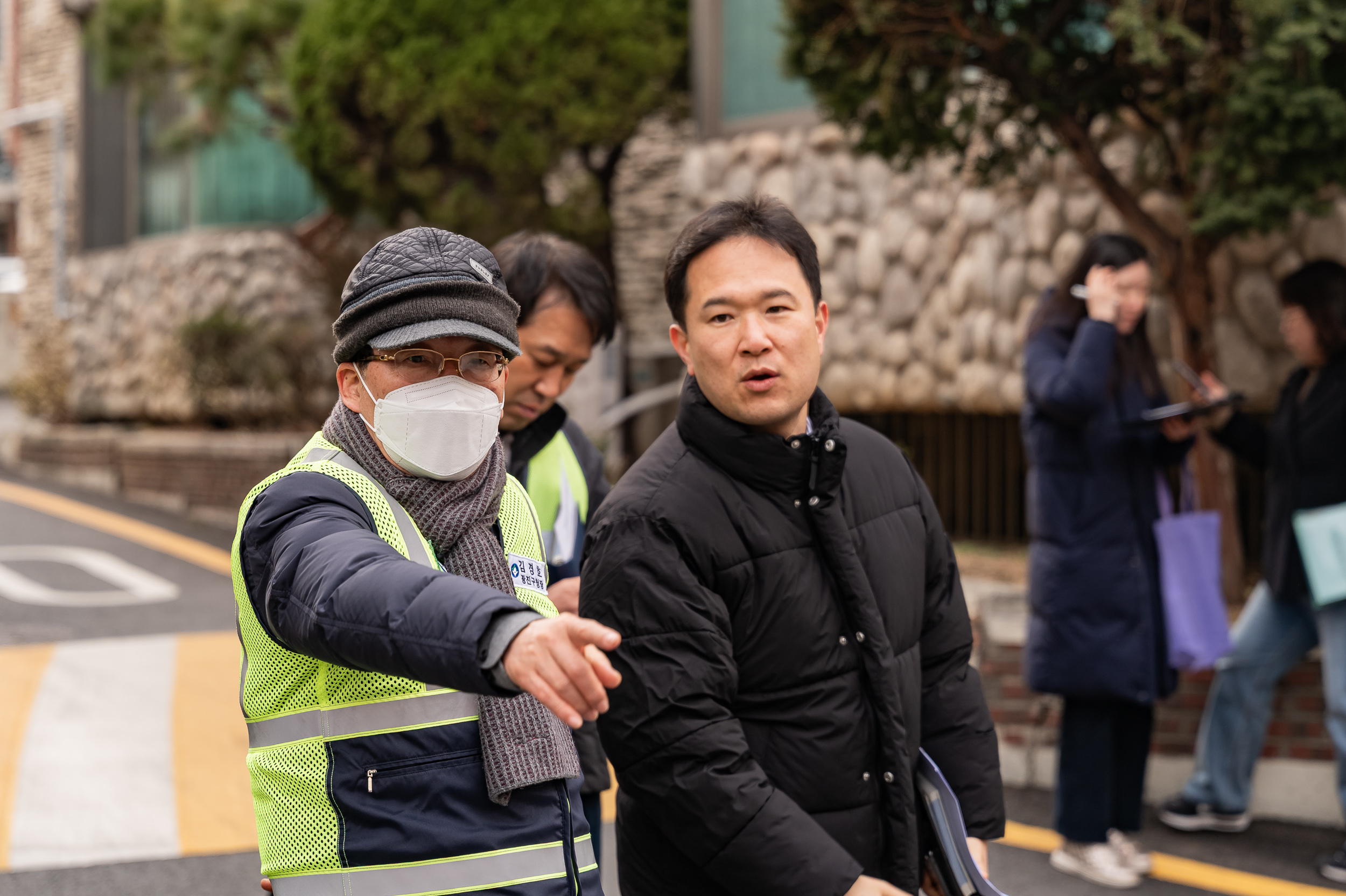 20250317-사거리 반사경, 버스정류장 시설장비 관련 현장점검 20250317-26587_L_155142.jpg