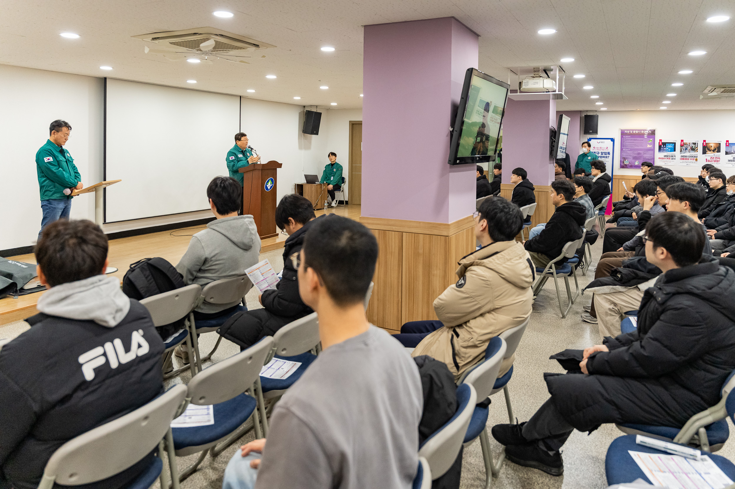 20250318-2025년 민방위대 집합교육(중곡4동) 20250318-27117_L_142359.jpg