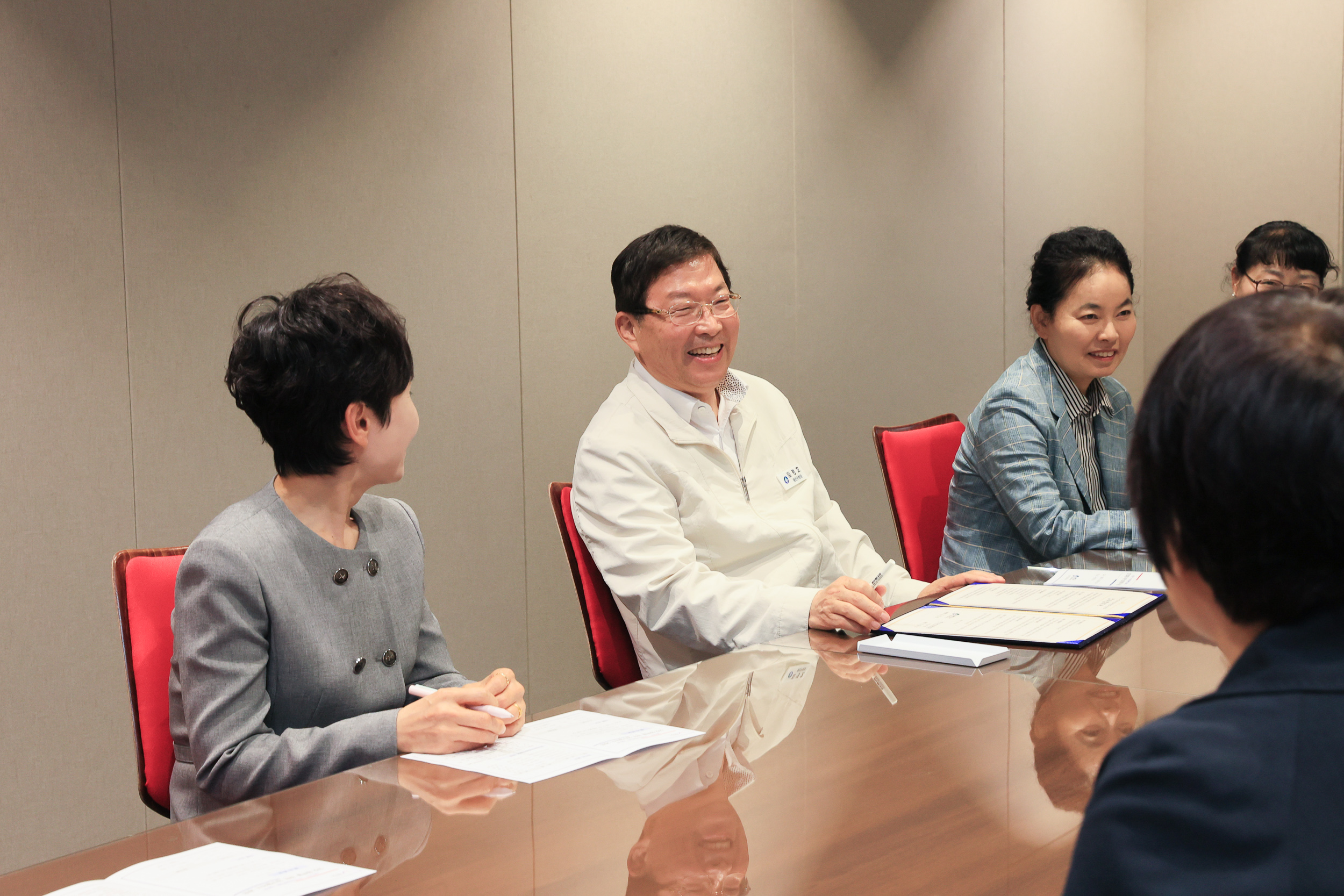 20250509-한국여성경제인협회 서울지회 업무협약식 JKIM6995_L_163851.jpg