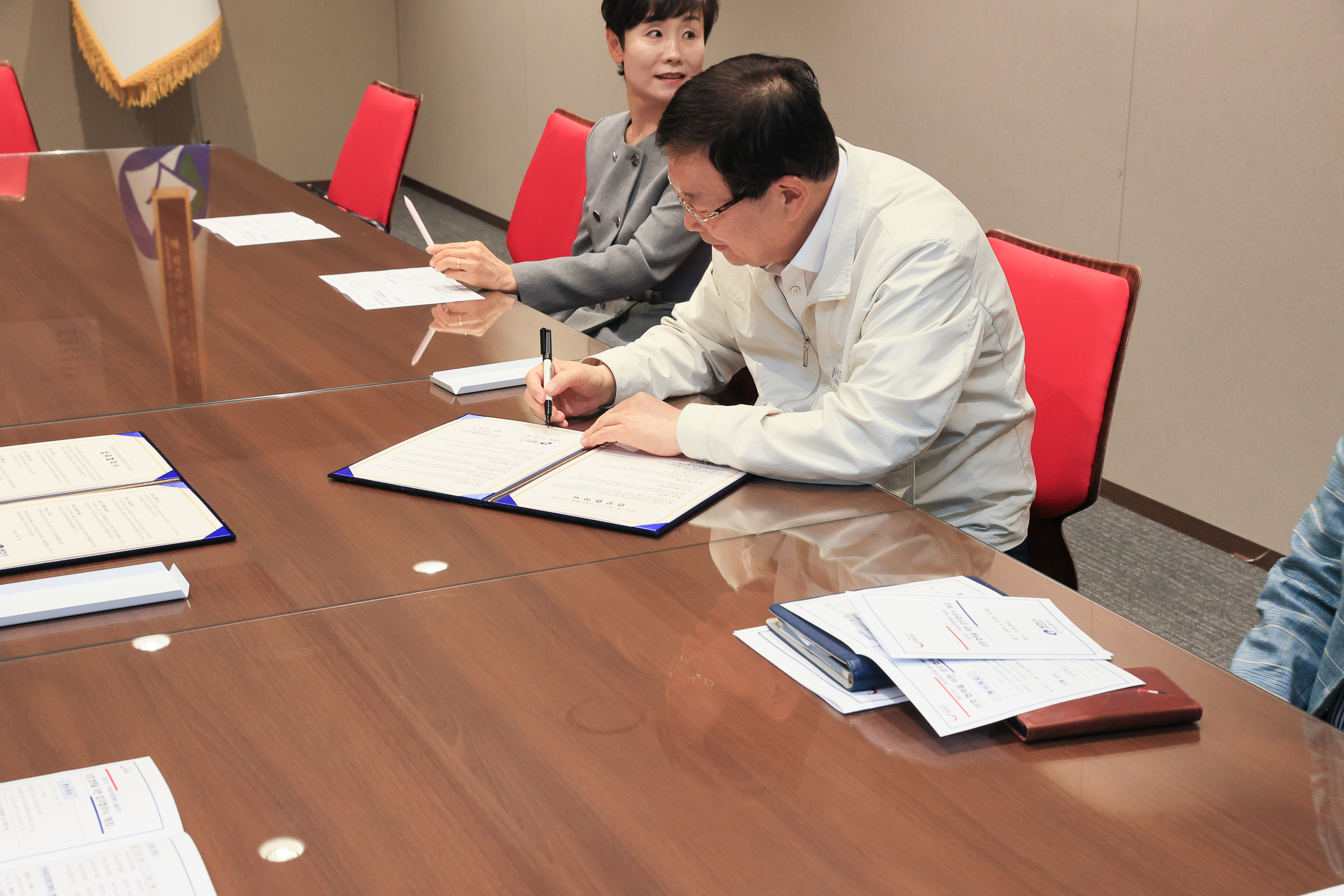 20250509-한국여성경제인협회 서울지회 업무협약식 JKIM7016_L_163852.jpg