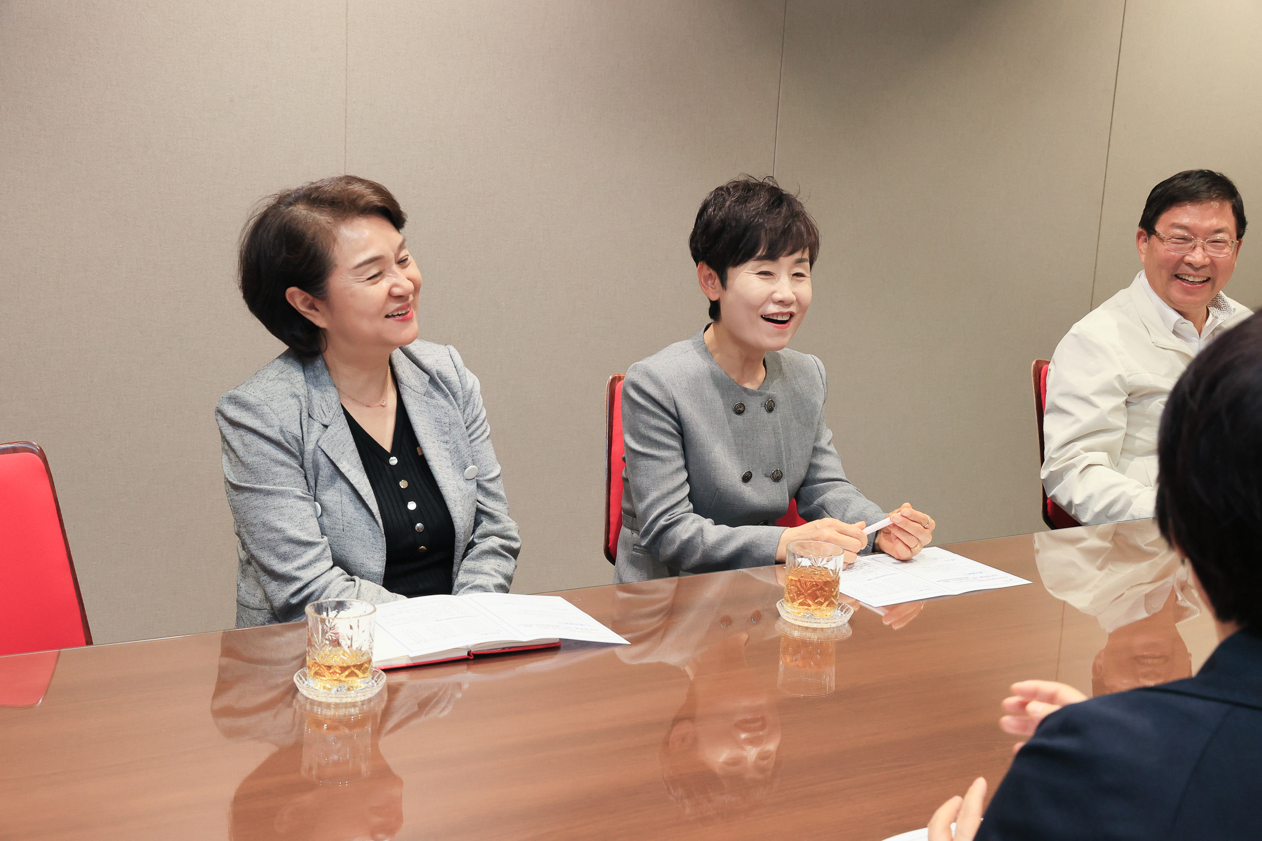 20250509-한국여성경제인협회 서울지회 업무협약식 JKIM7042_L_163852.jpg