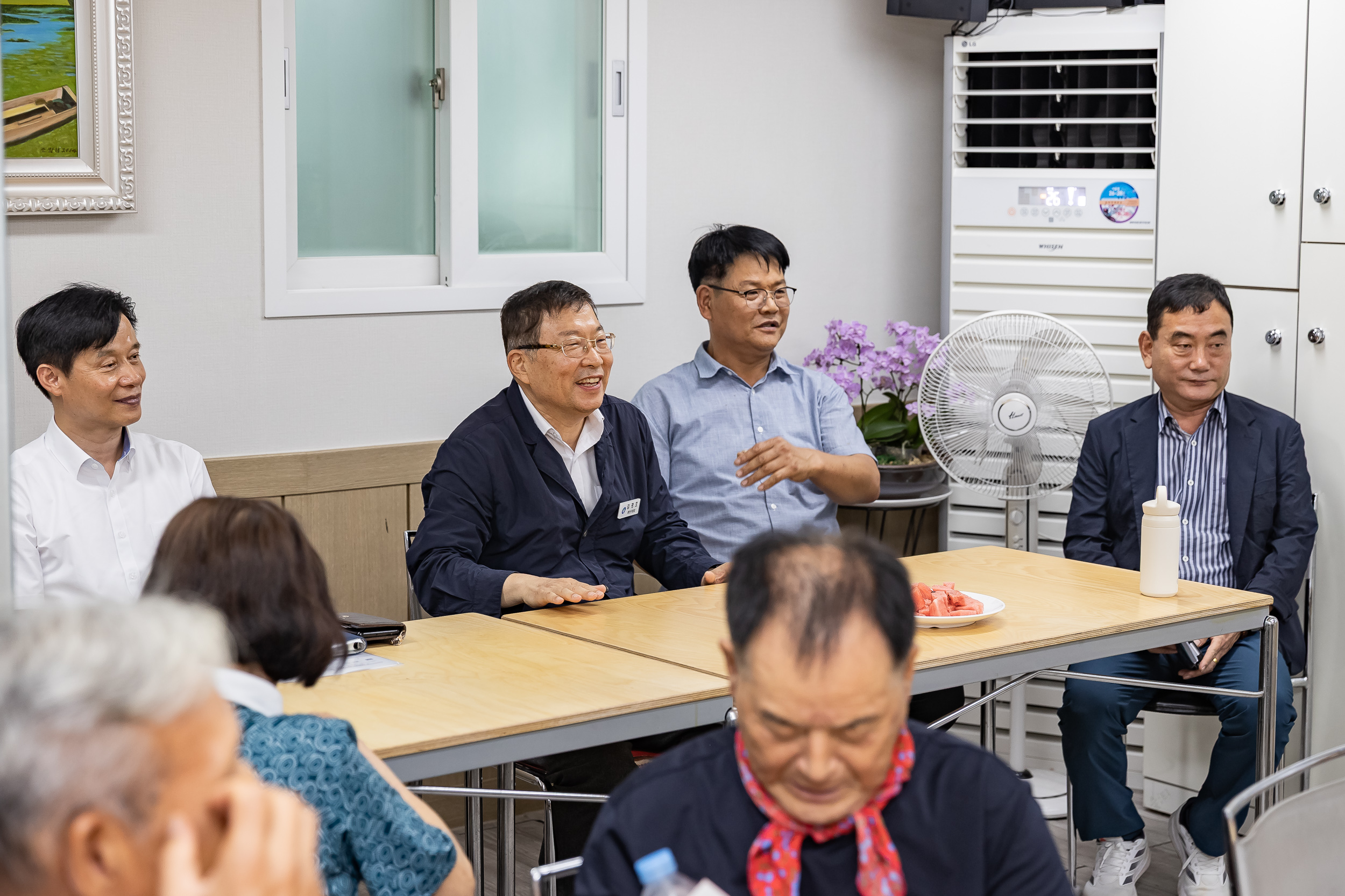20250818-어르신 이.미용 봉사 20250818-1962_L_174020.jpg