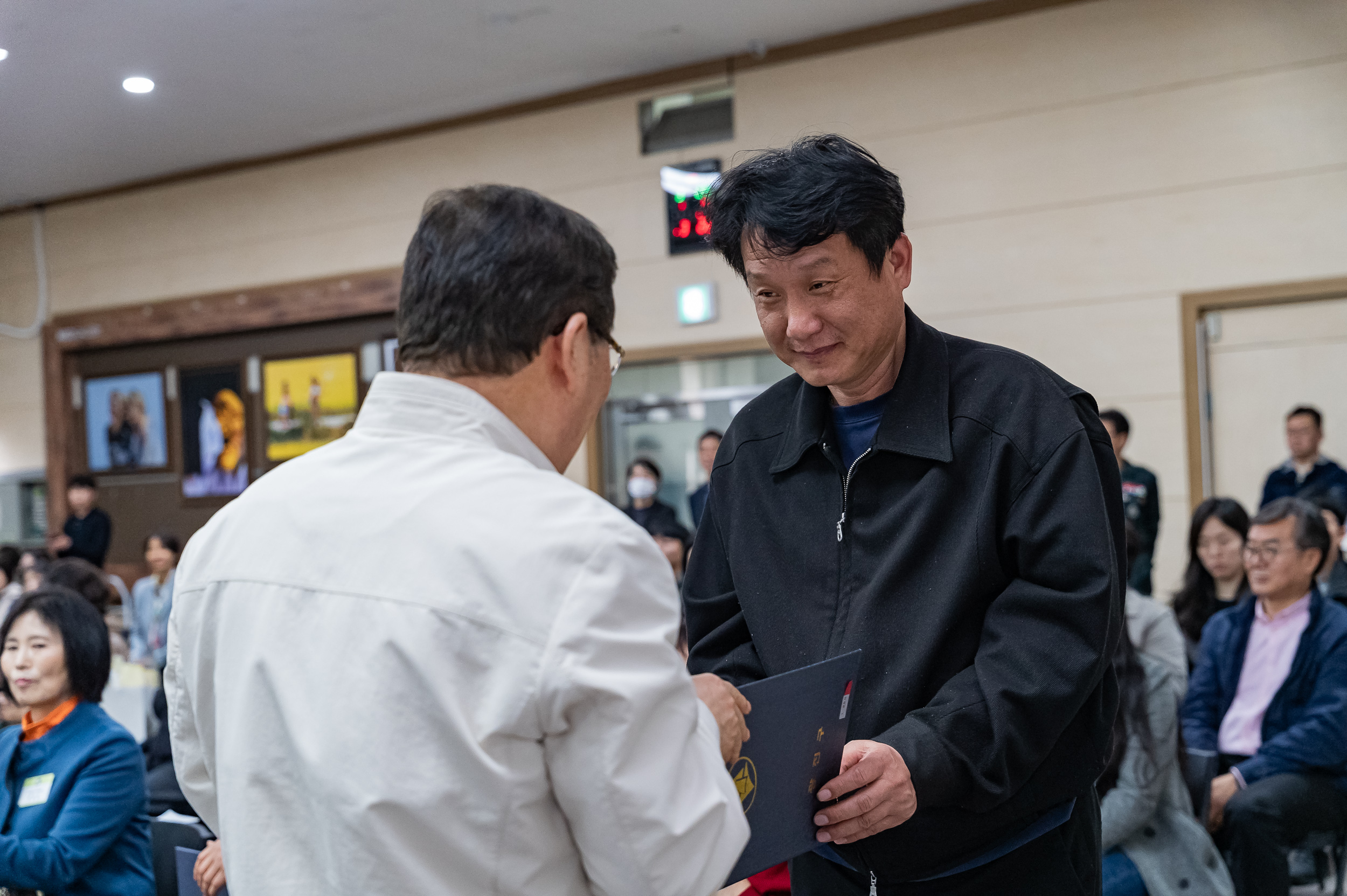 20250327-2025년 3월 정기 구민표창 수여식 20250327-37419_L_171701.jpg