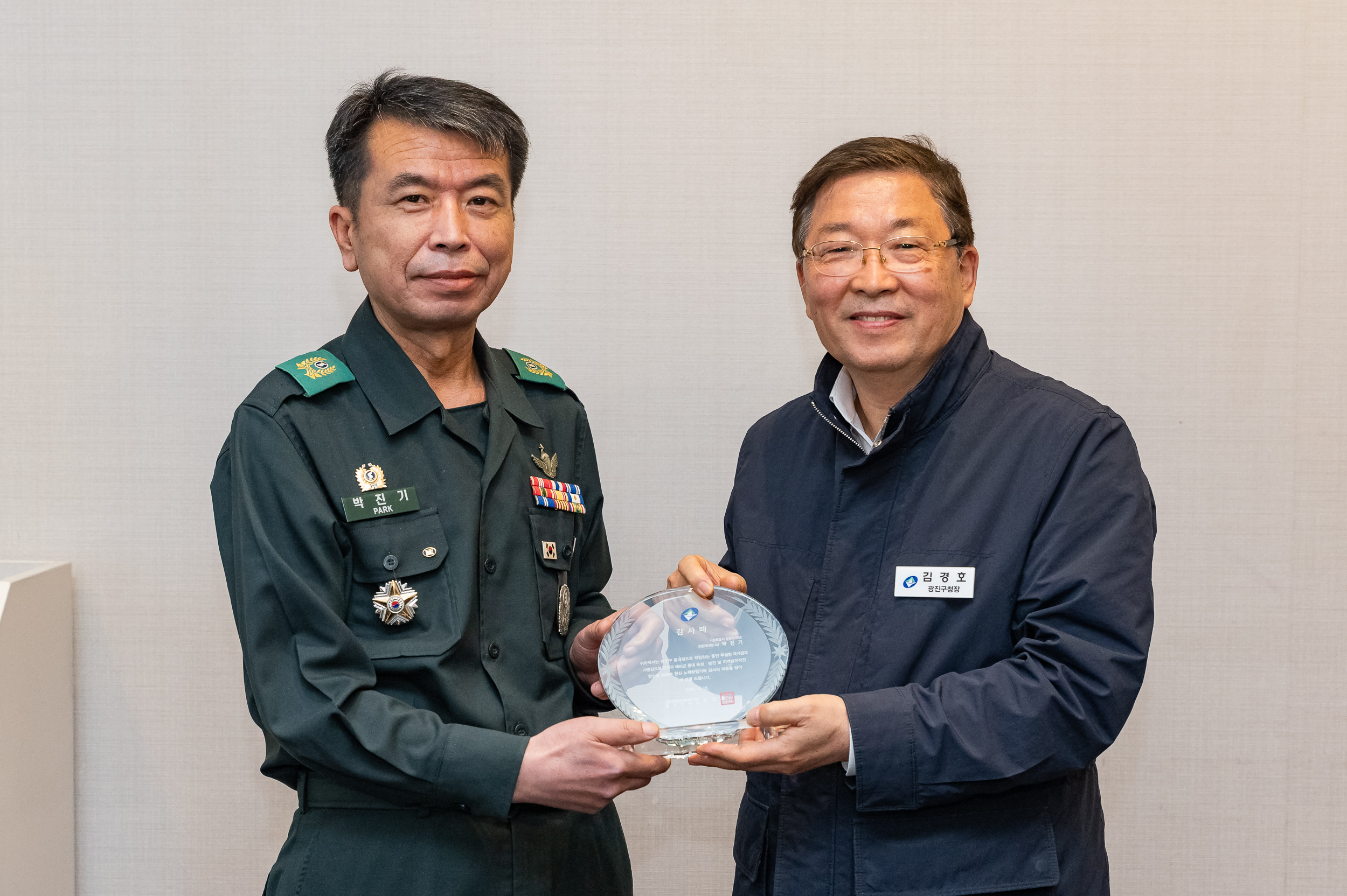 20250415-221여단 1대대 동대장 간담회 및 감사패 수여 20250415-51209_L_102559.jpg