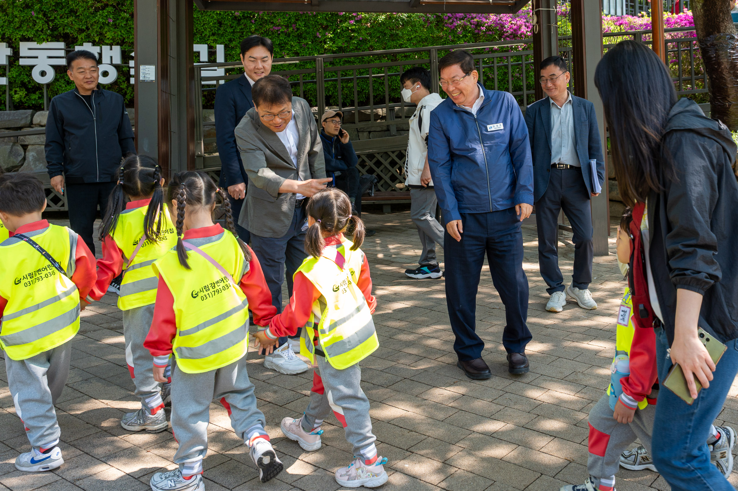 20250502-아차산에서 시를 읽다 20250502-68257_L_204336.jpg